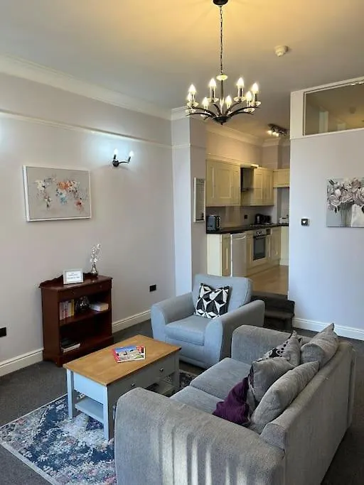 Apartament 10 Thurnams House