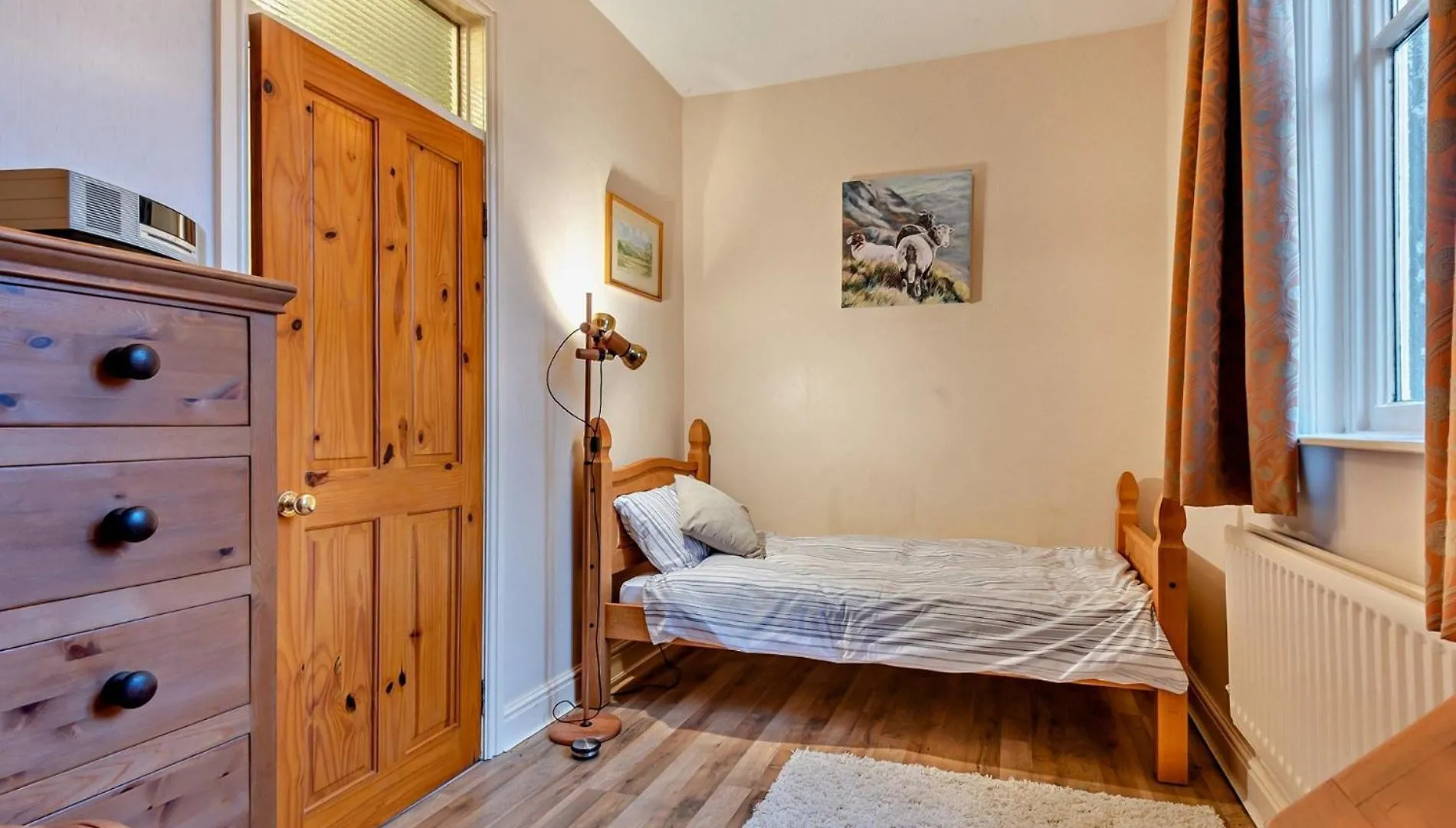 2 Bed In 95756
