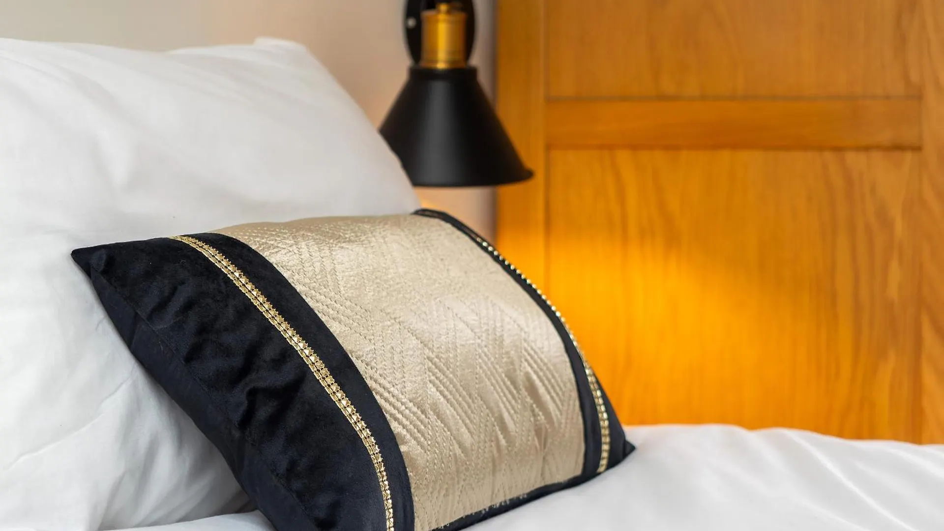 Finest Retreats - Willow Dene 度假居 *