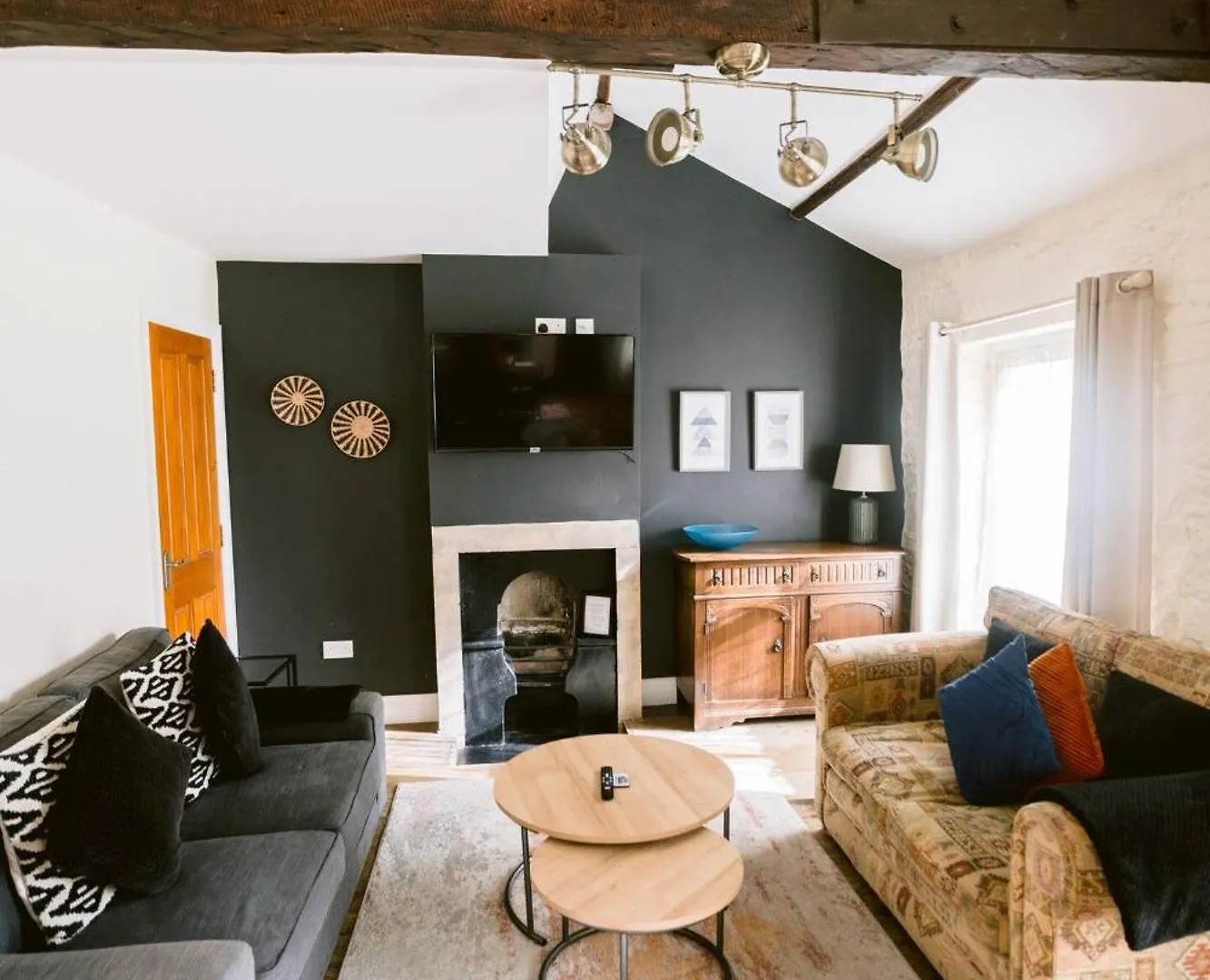 The Penthouse Apartment, Sleeps 4, Town Centre Apartment *