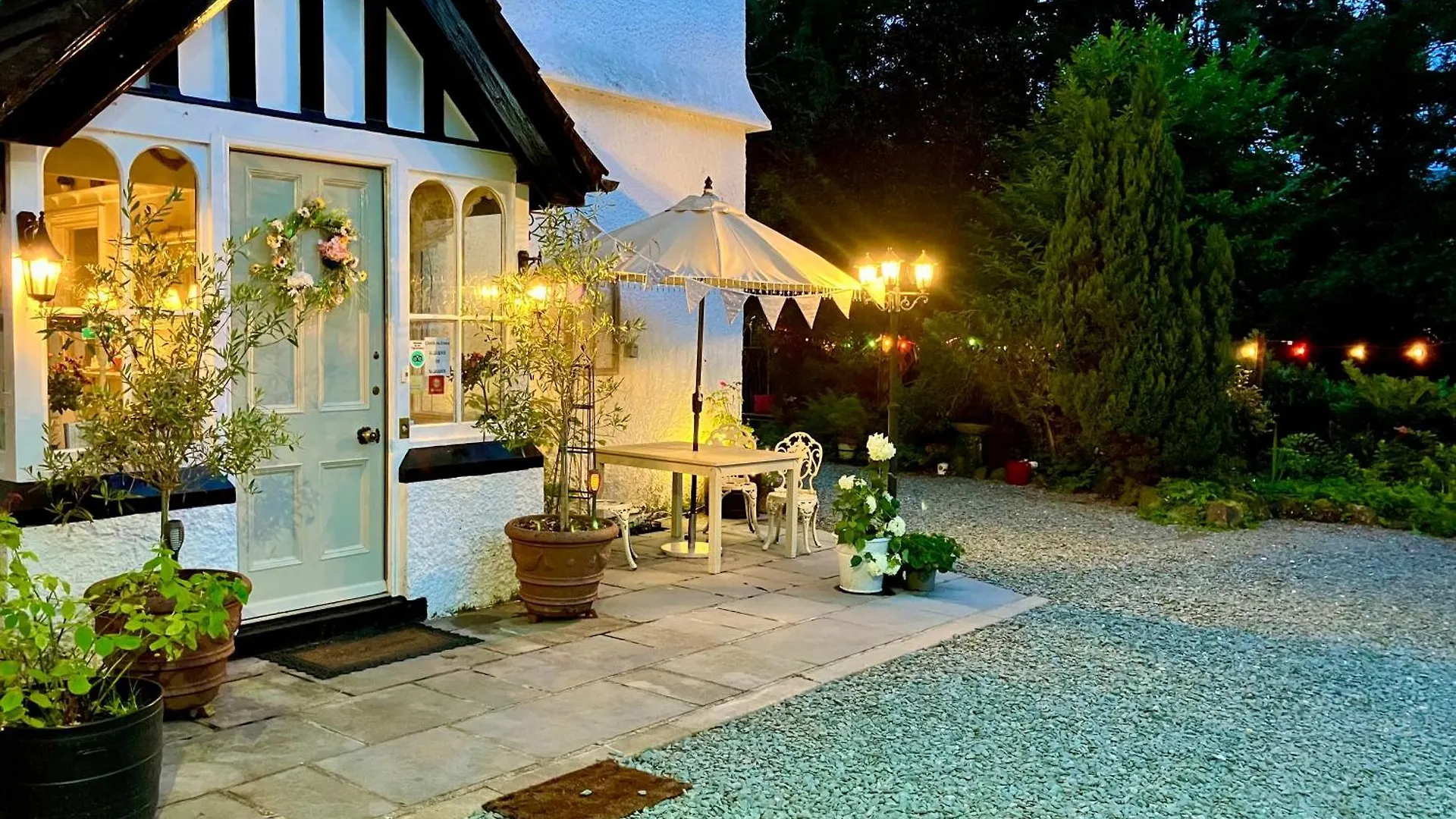 Storrs Gate House B&B 보우네스온윈더미어