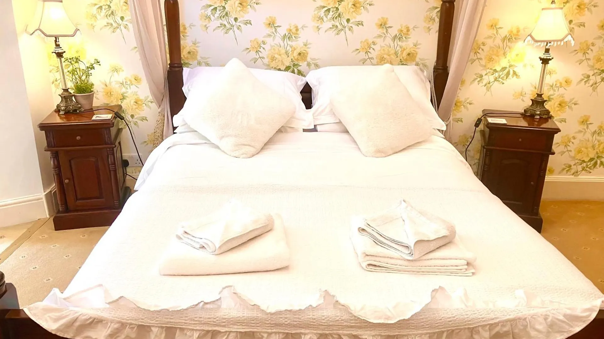 Storrs Gate House B&B