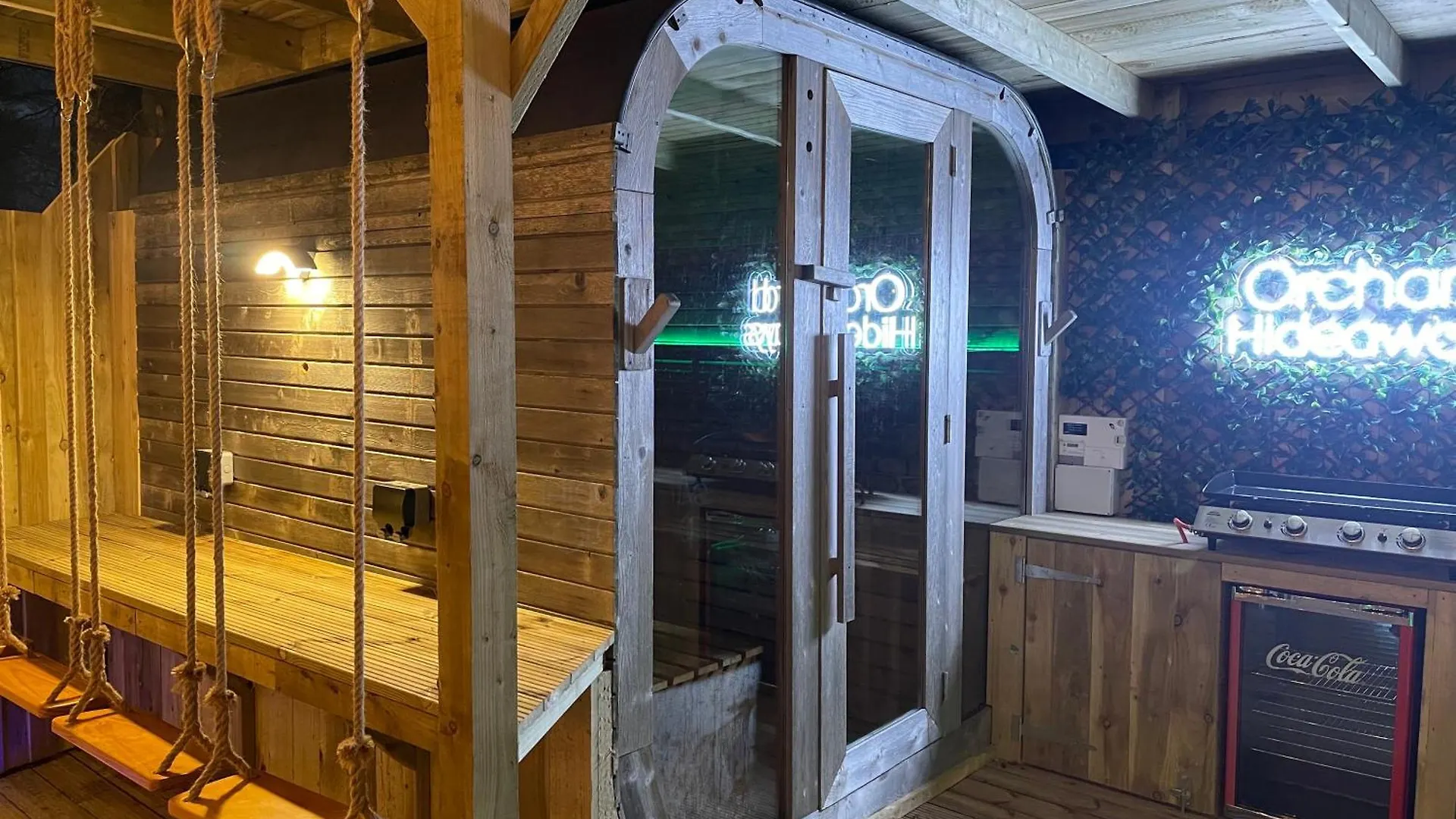 Κάμπινγκ Orchard Hideaways
