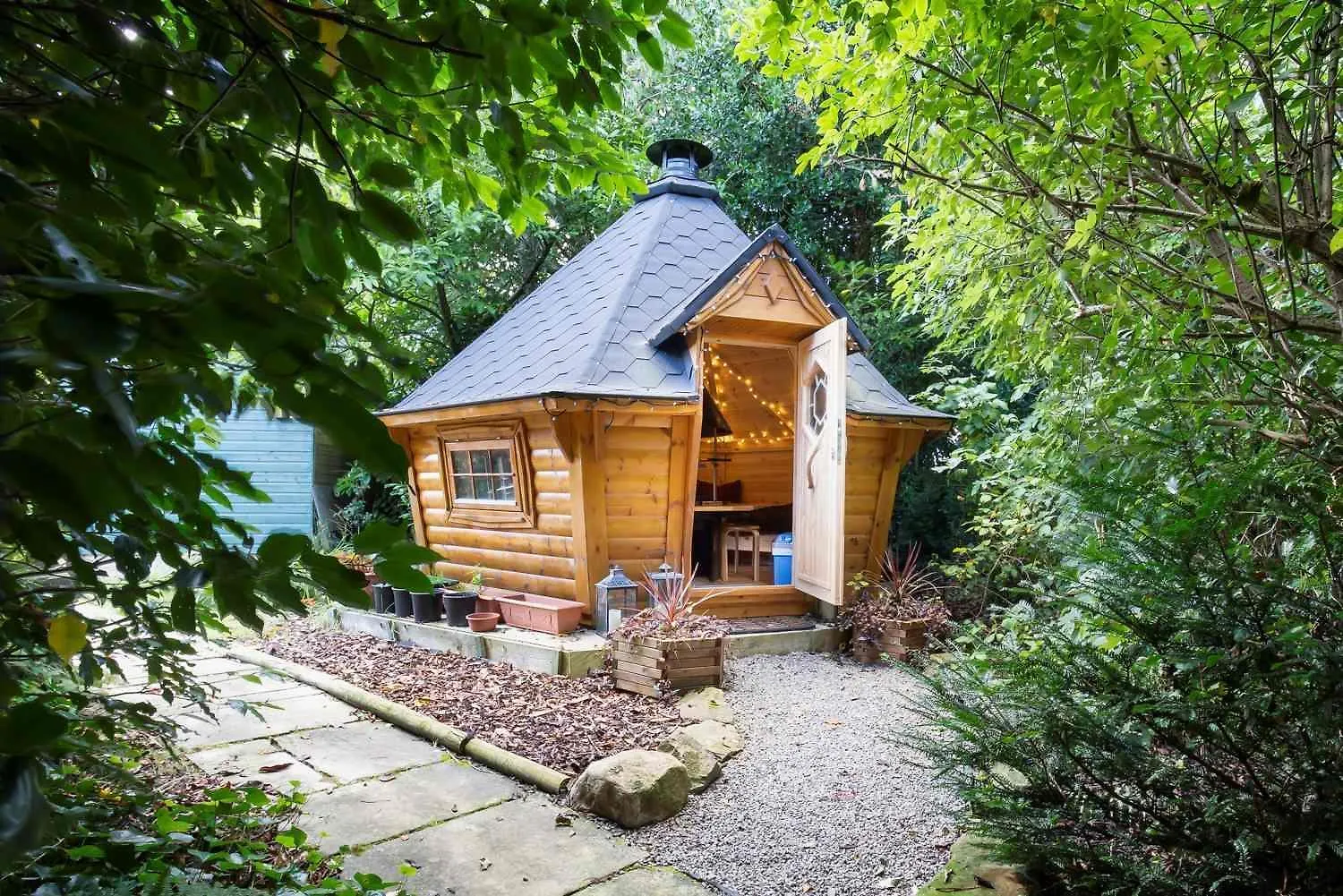 Scenery Hill Hideaways The Coach House Charming Retreat With Jacuzzi And Bbq Hut Near The District * Workington