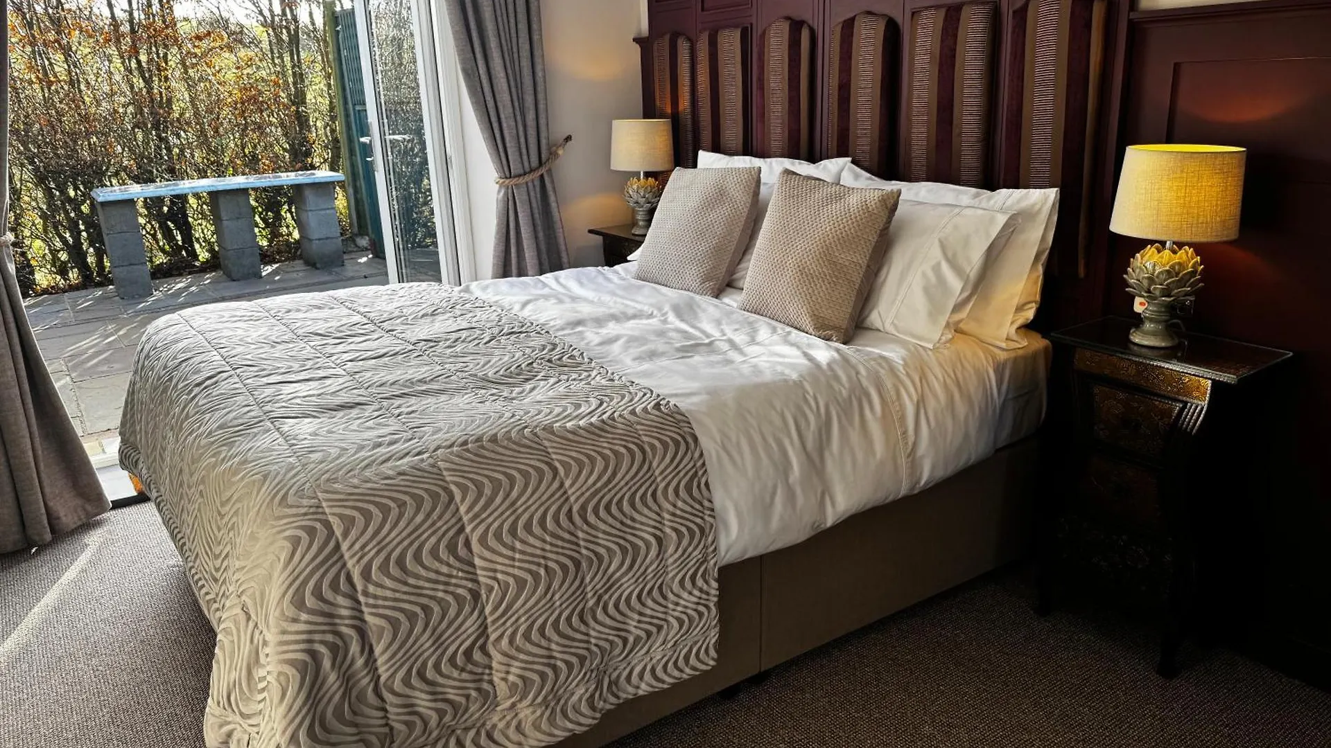 Scenery Hill Hideaways The Coach House Charming Retreat With Jacuzzi And Bbq Hut Near The District