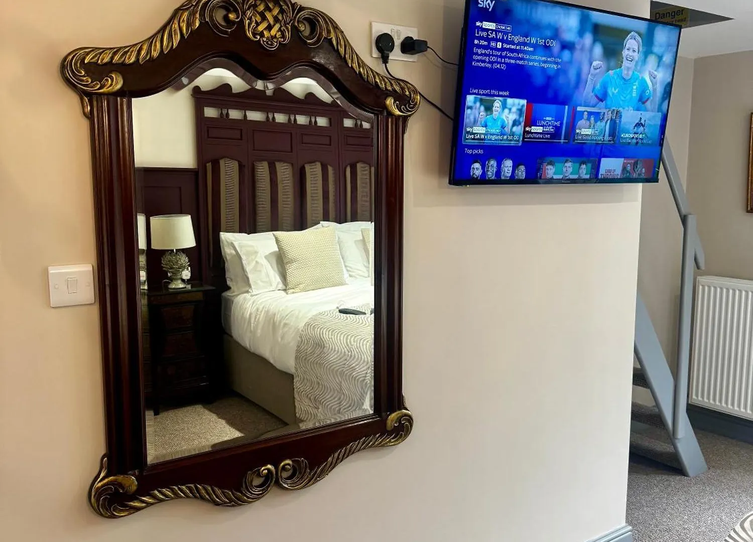 Holiday home Scenery Hill Hideaways The Coach House Charming Retreat With Jacuzzi And Bbq Hut Near The District