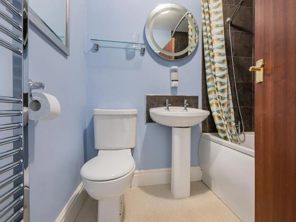 2 Bed In Sz579 Holiday home *