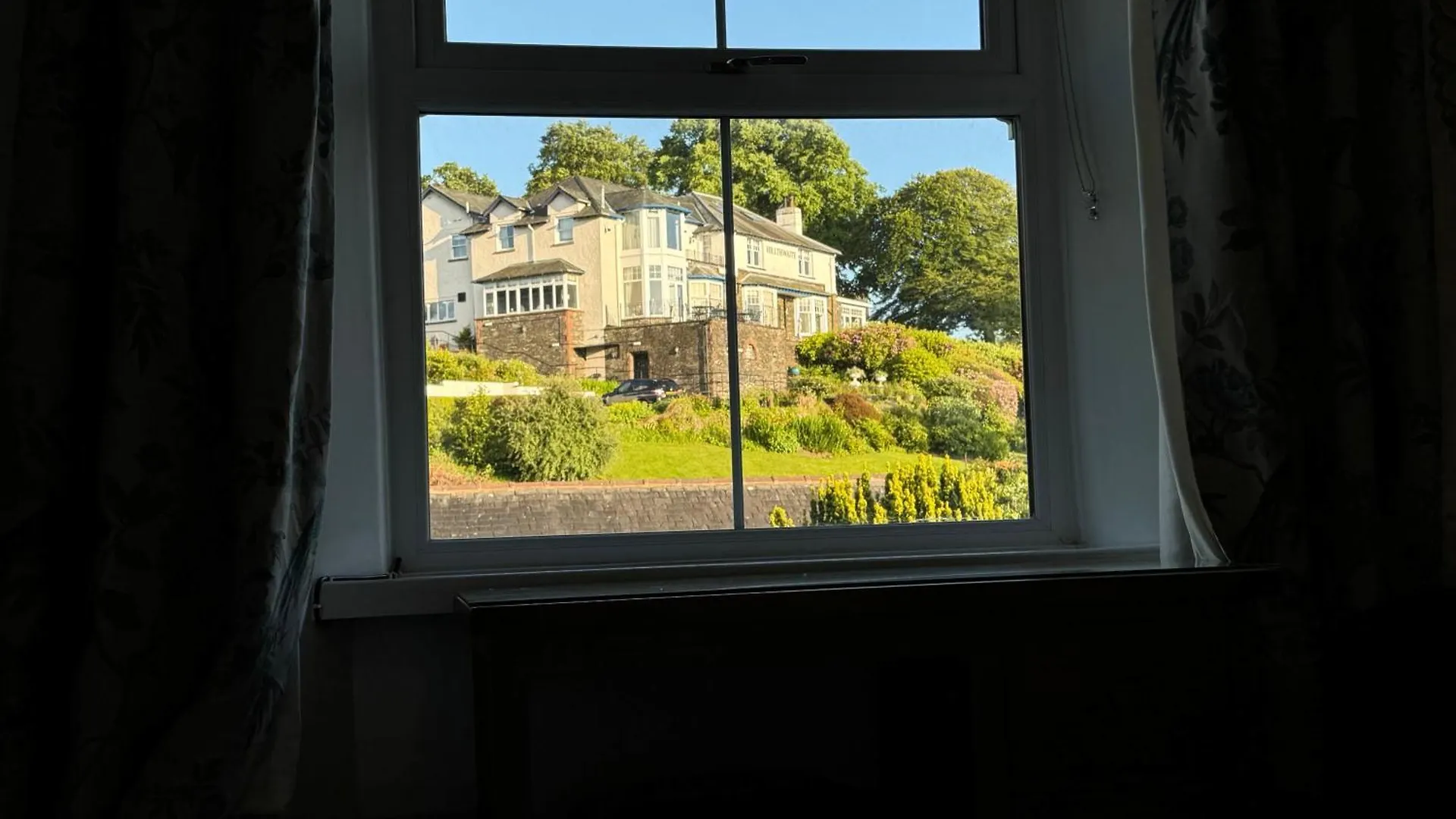 King-bed En-suite Guest house *