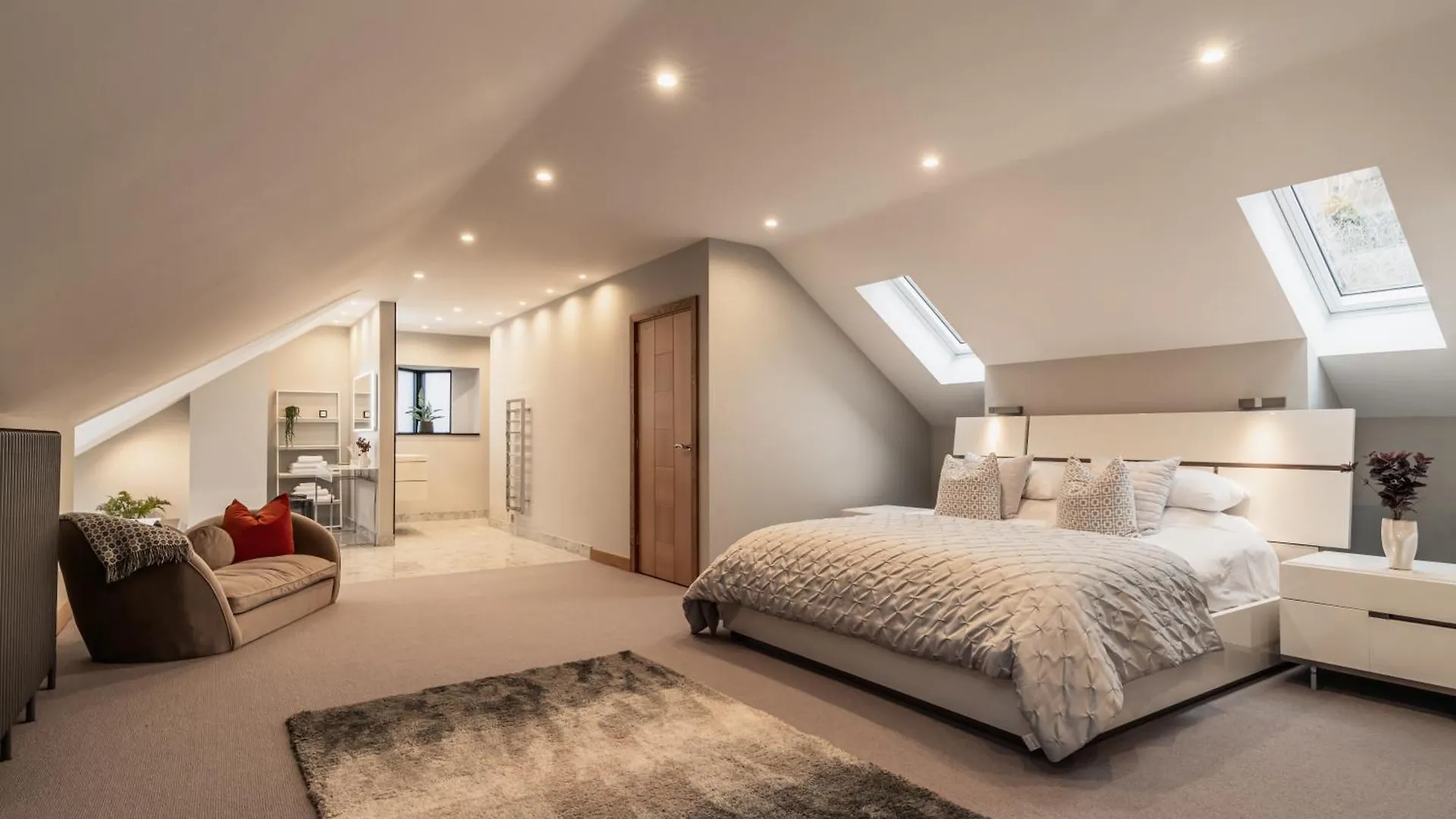 Midways, Stunning Retreat In The Heart Of Holiday home