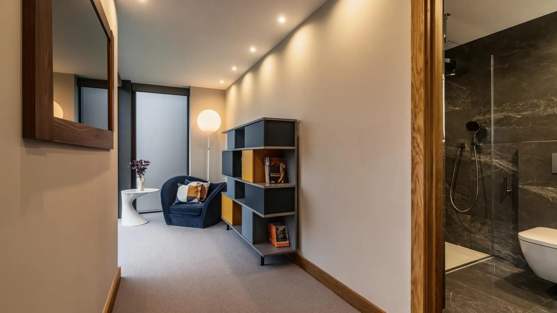 Midways, Stunning Retreat In The Heart Of בית נופש