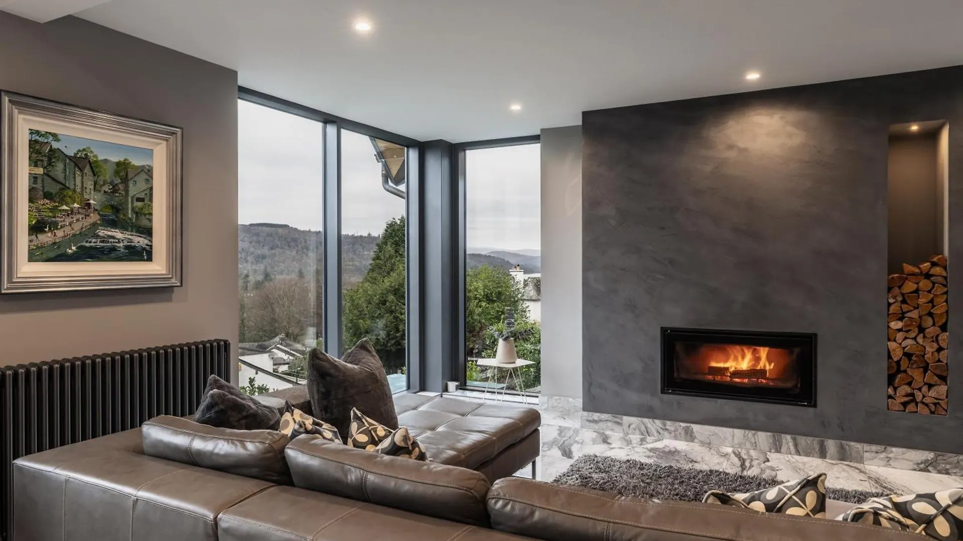 Midways, Stunning Retreat In The Heart Of * Bowness-on-Windermere