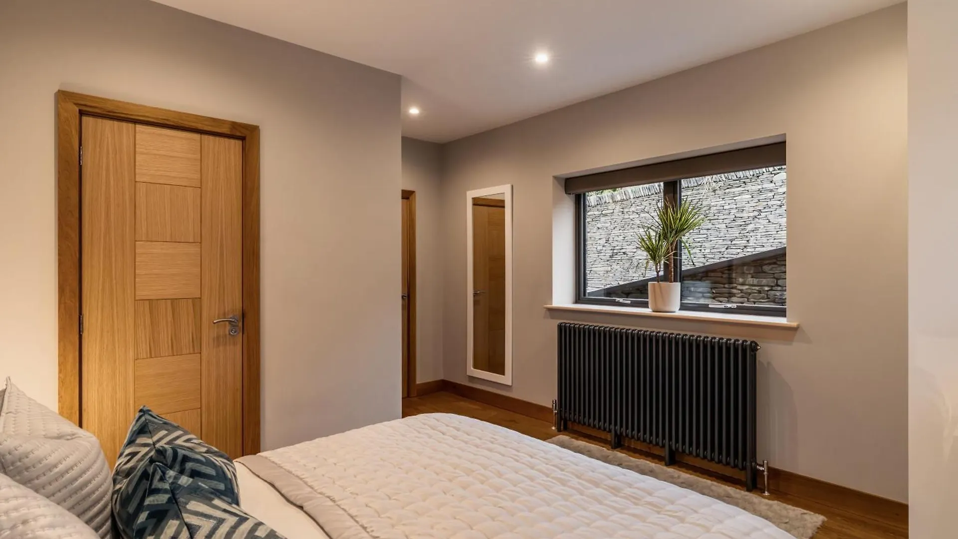 Midways, Stunning Retreat In The Heart Of Holiday home
