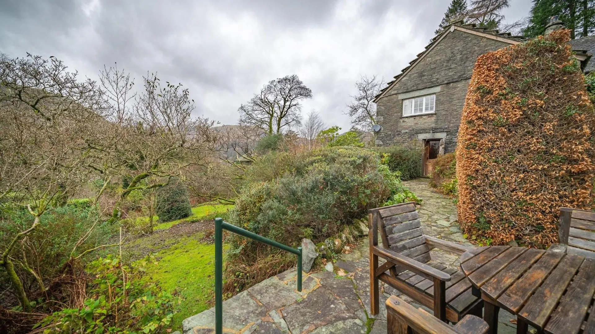 Ghyll Foot - At The Foot Of Place Fell, Ullswater باتيردالي