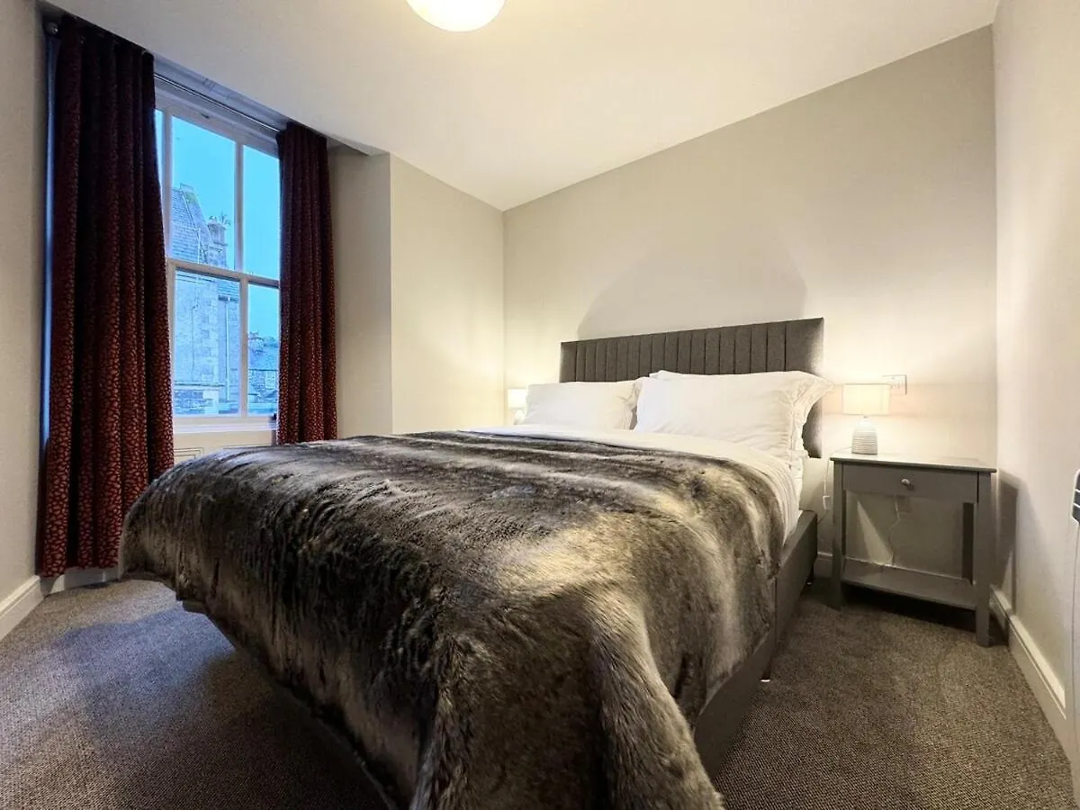 The Queens Nest, 1 - Bed, Sleeps 2 Windermere