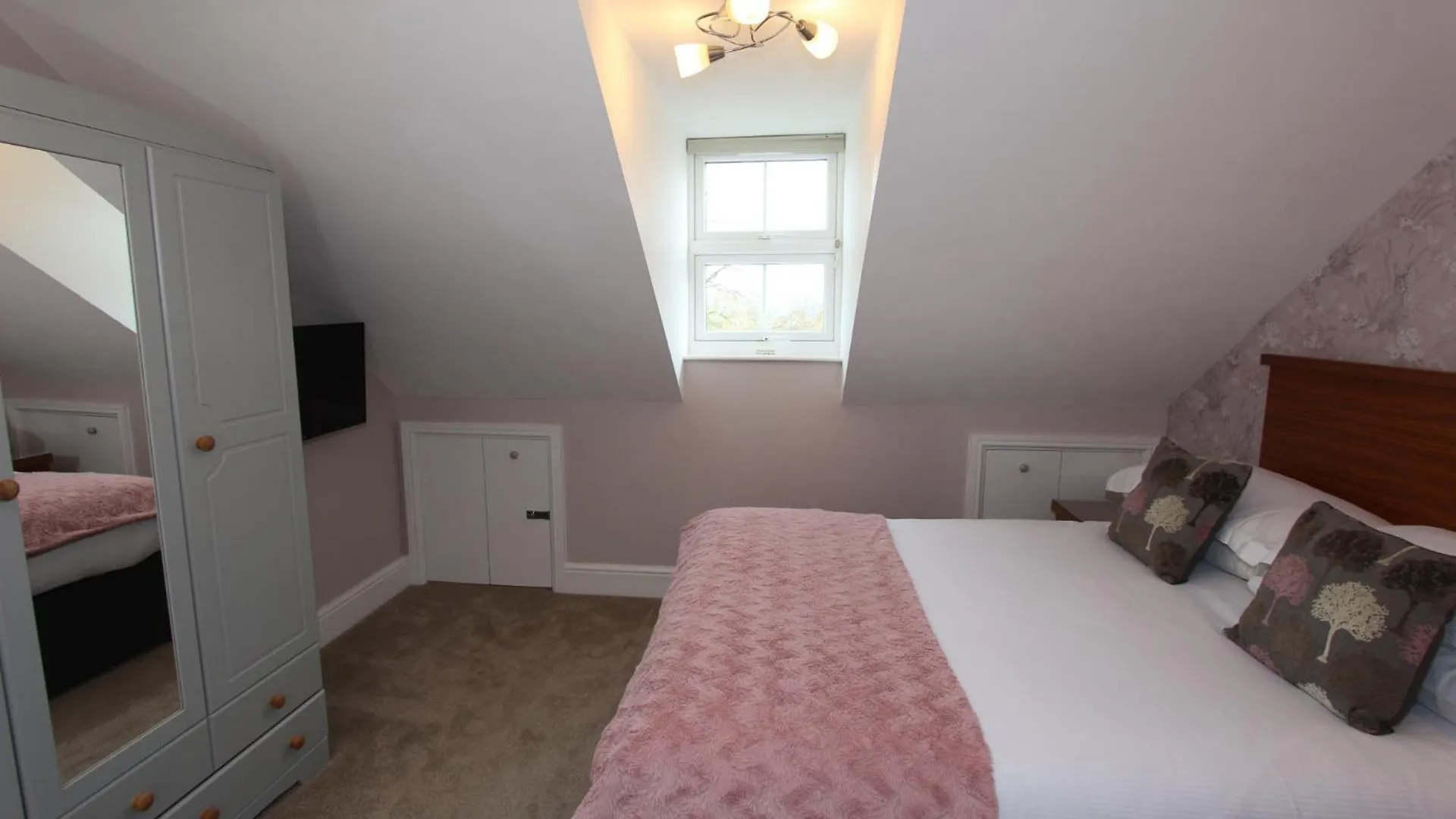 Fern Howe Guest house 3*