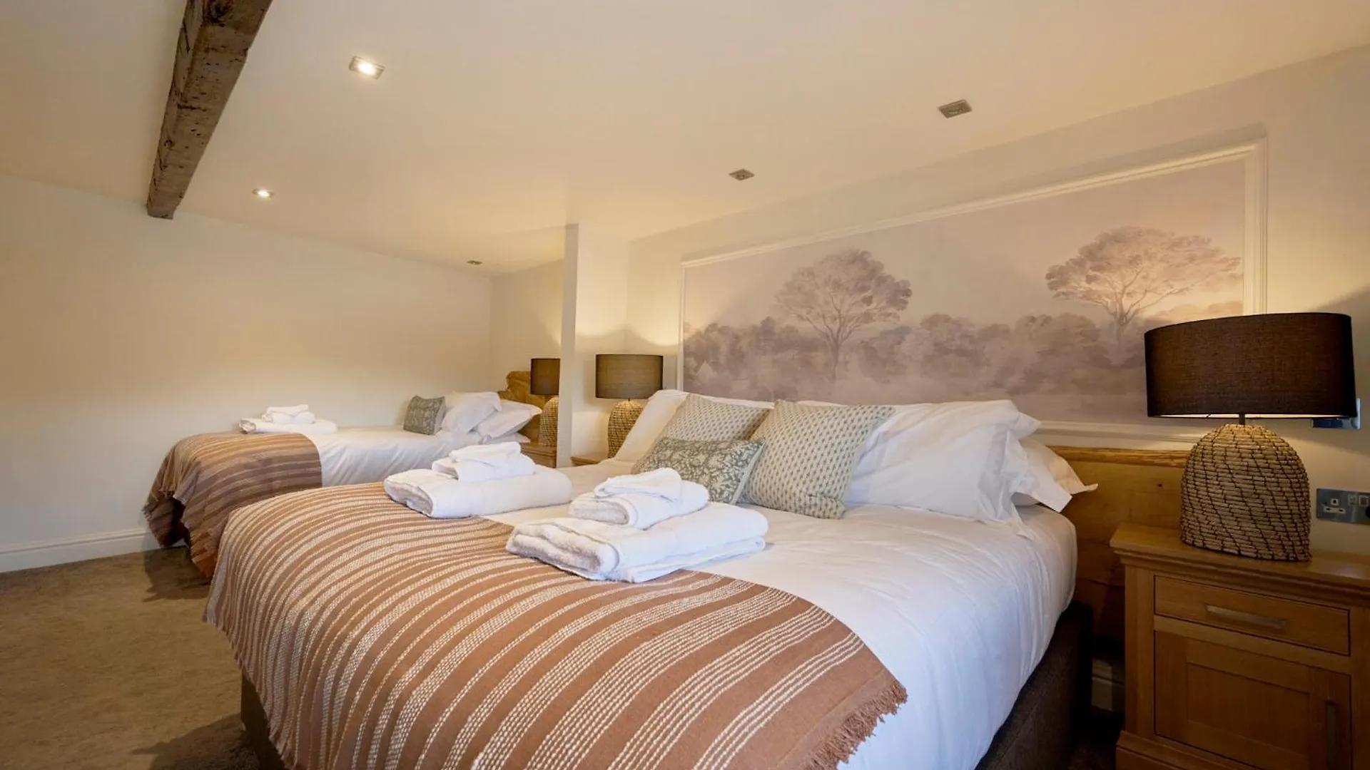 Wilding Hotel *