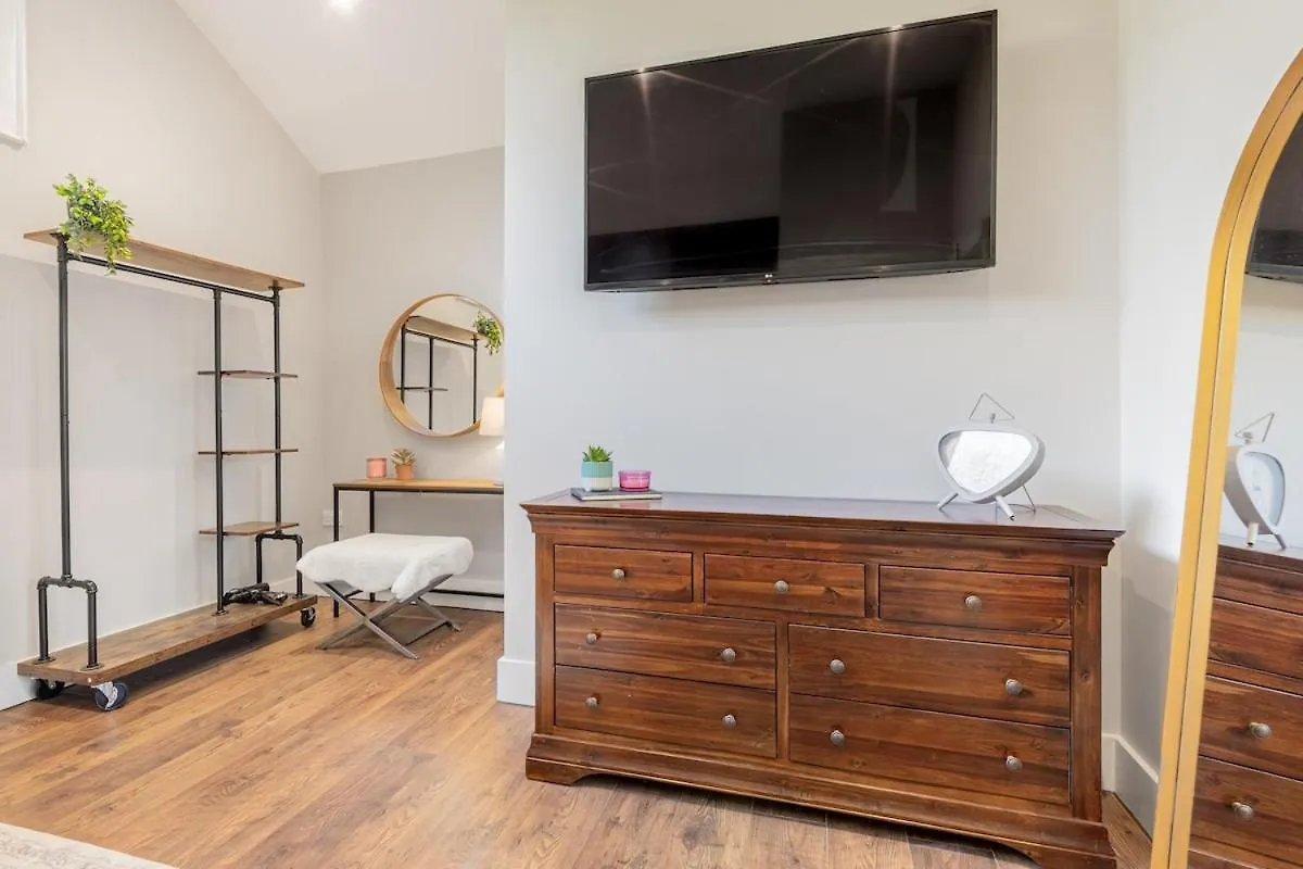 The Cosy Loft, Pet Friendly In