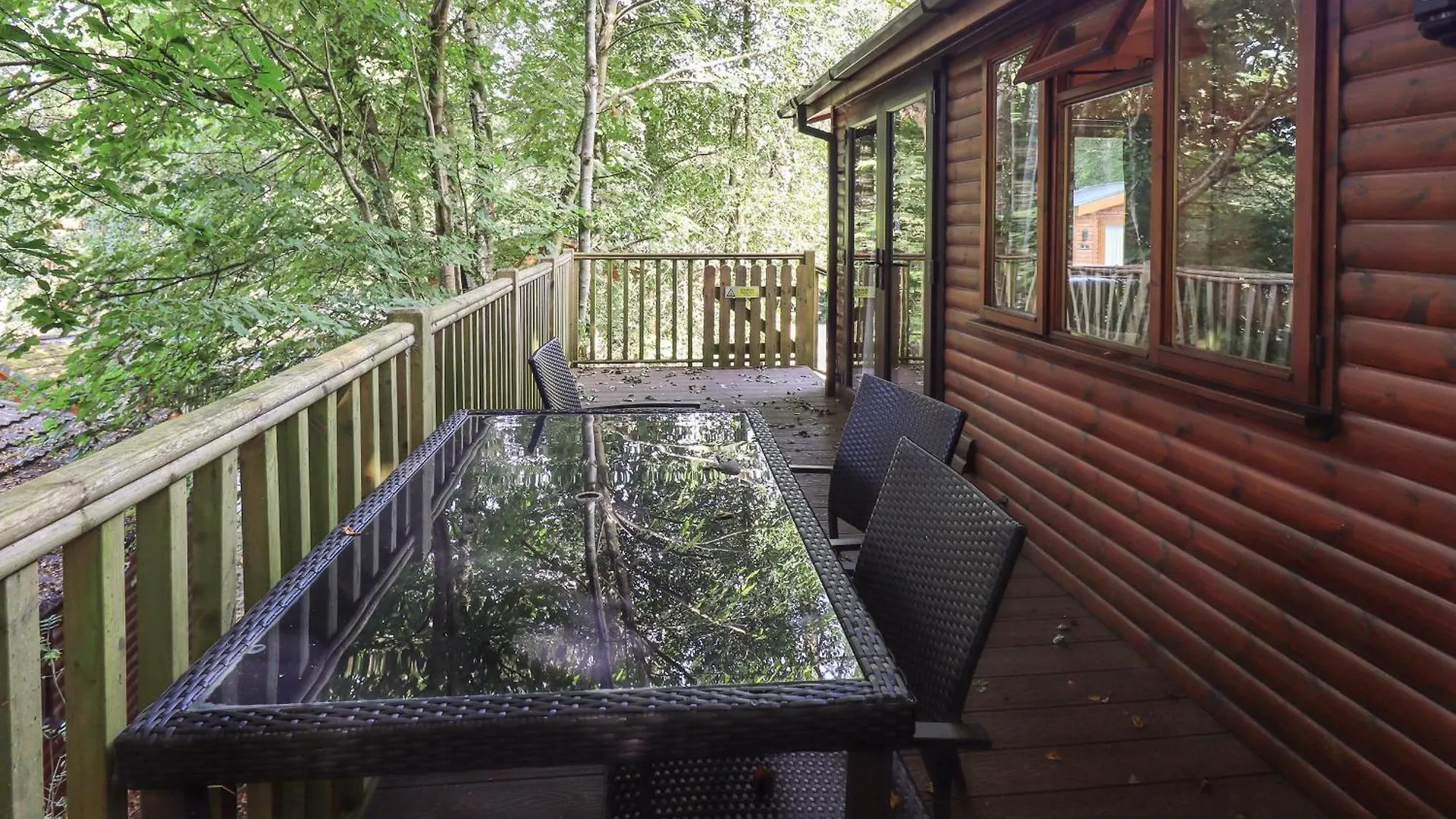 Holiday home Lakeshaven
