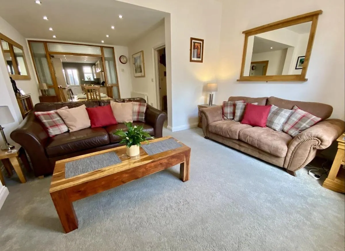 Superb Victorian Townhouse Millom