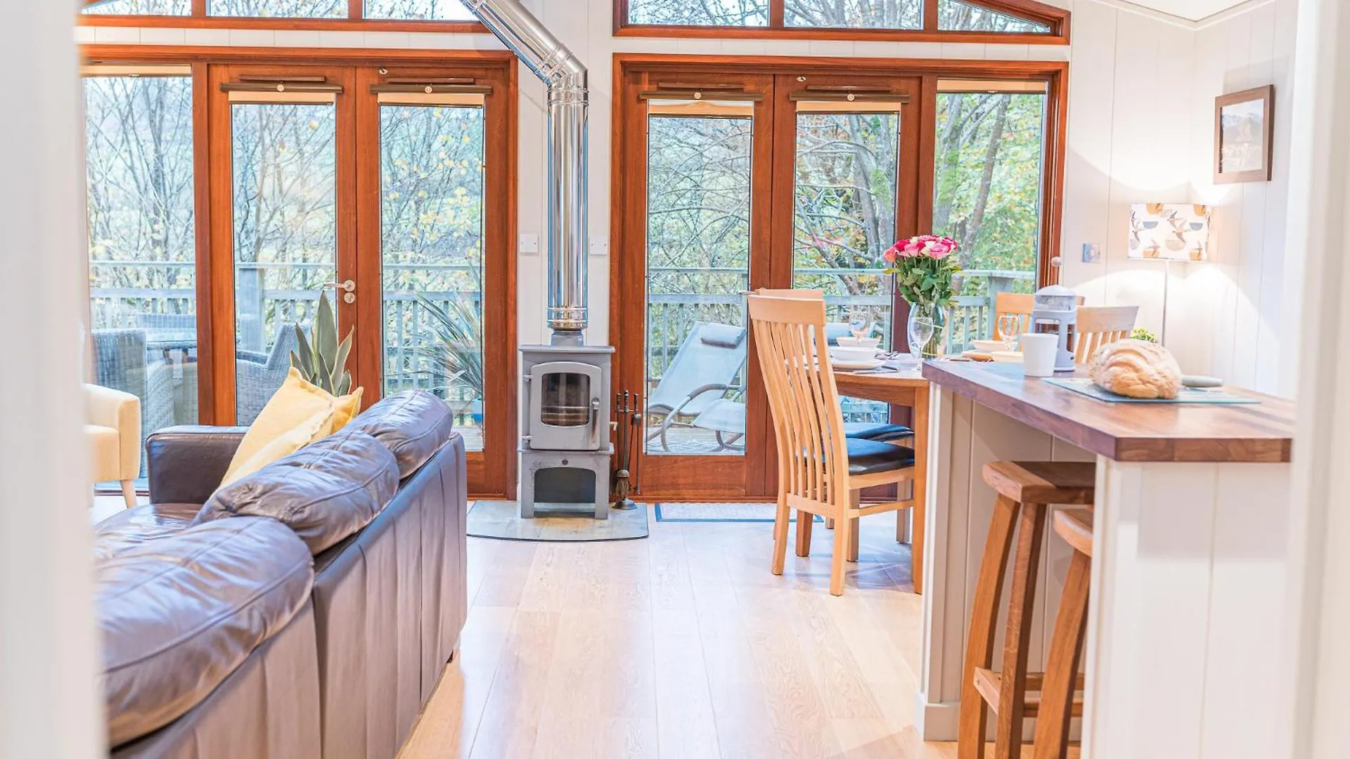 Family Friendly, Lovely Lakeland With Private Parking And A Patio Chalet Hawkshead