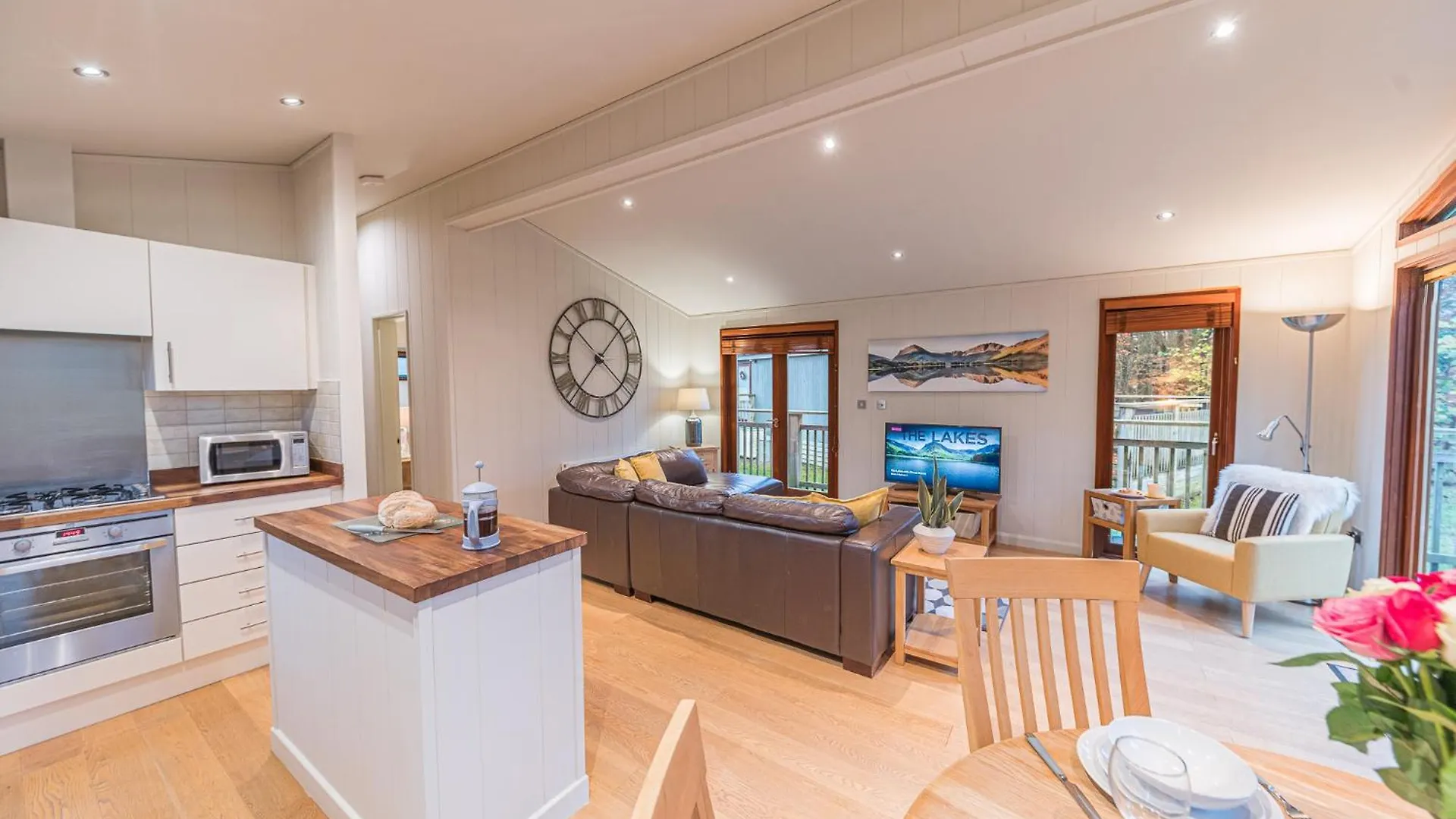 Family Friendly, Lovely Lakeland With Private Parking And A Patio Hawkshead
