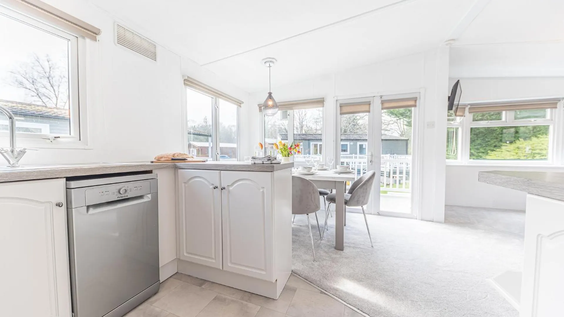 Comfortable, Well Located At White Cross Bay * Troutbeck Bridge