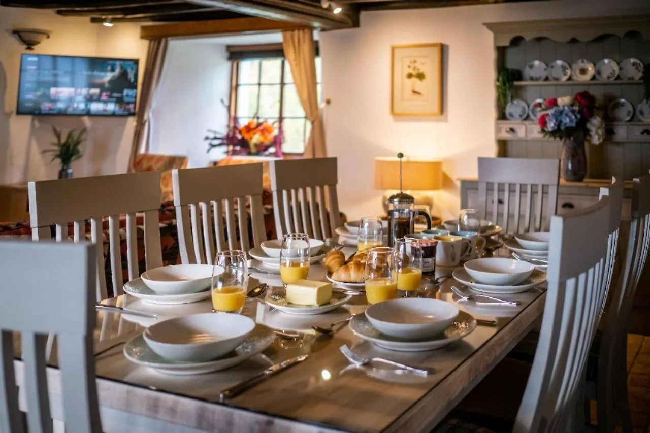 Holiday home Beautiful Grade 2 Listed Building- Single Dwelling *