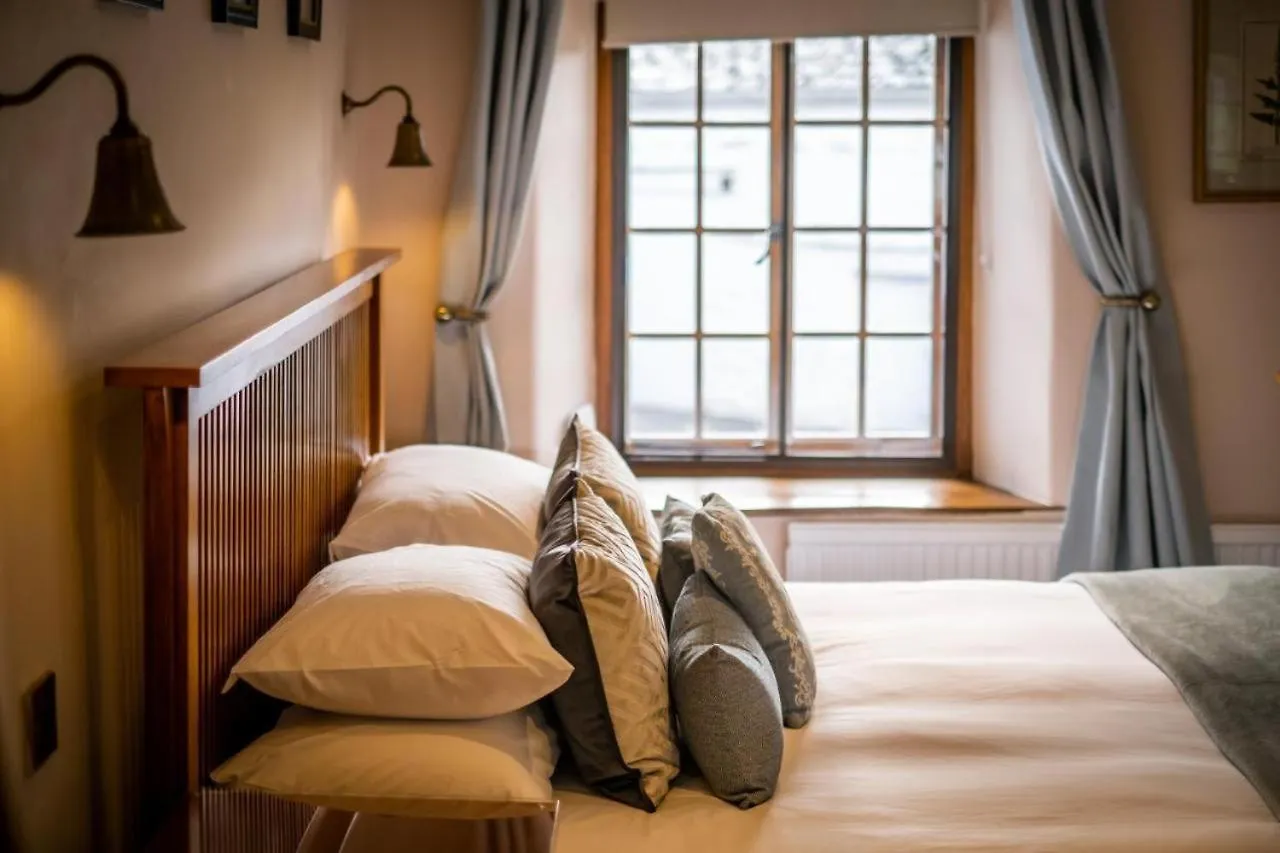 Beautiful Grade 2 Listed Building- Single Dwelling Holiday home Bowness-on-Windermere