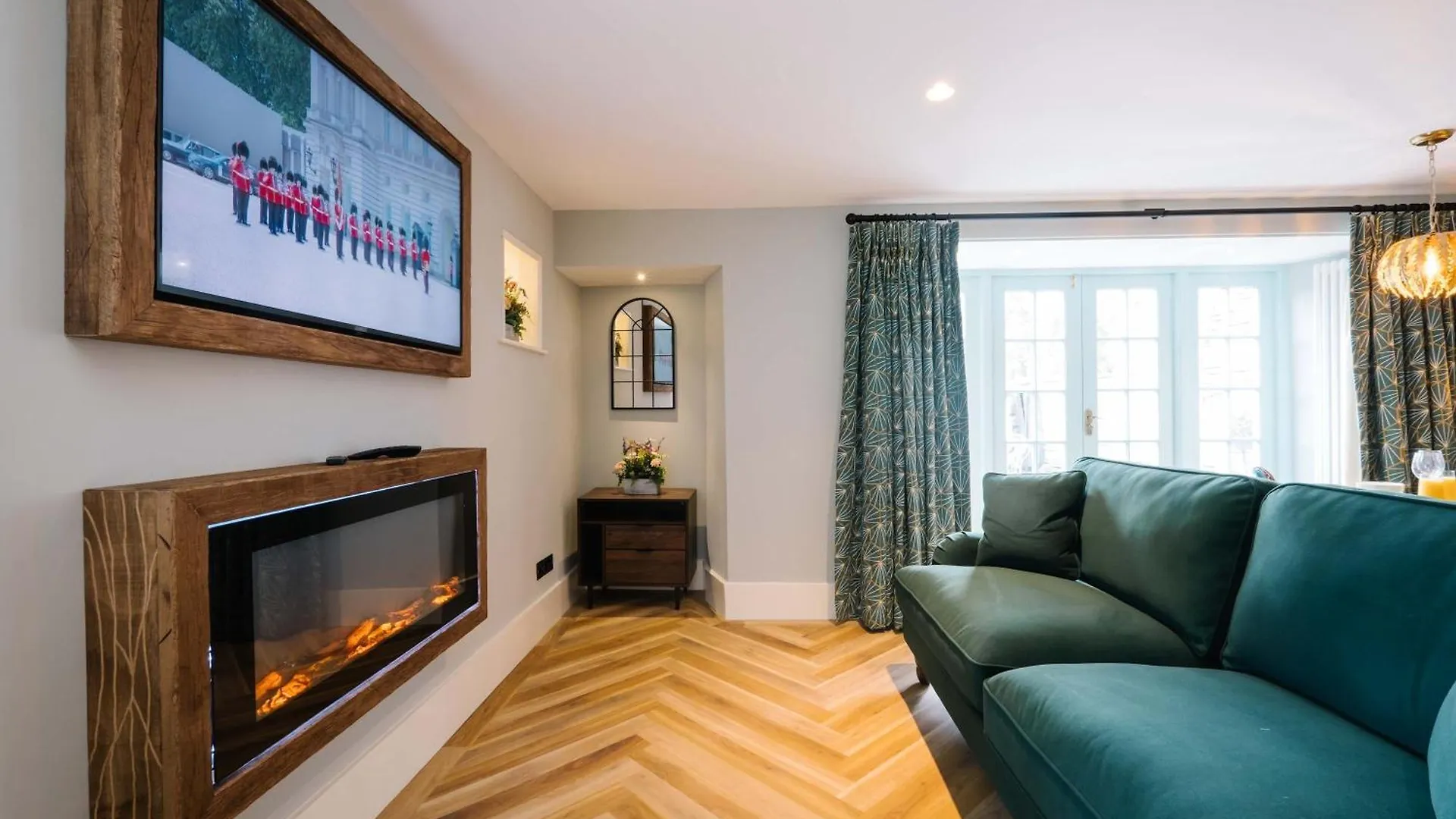 Beautiful Grade 2 Listed Building- Single Dwelling * Bowness-on-Windermere