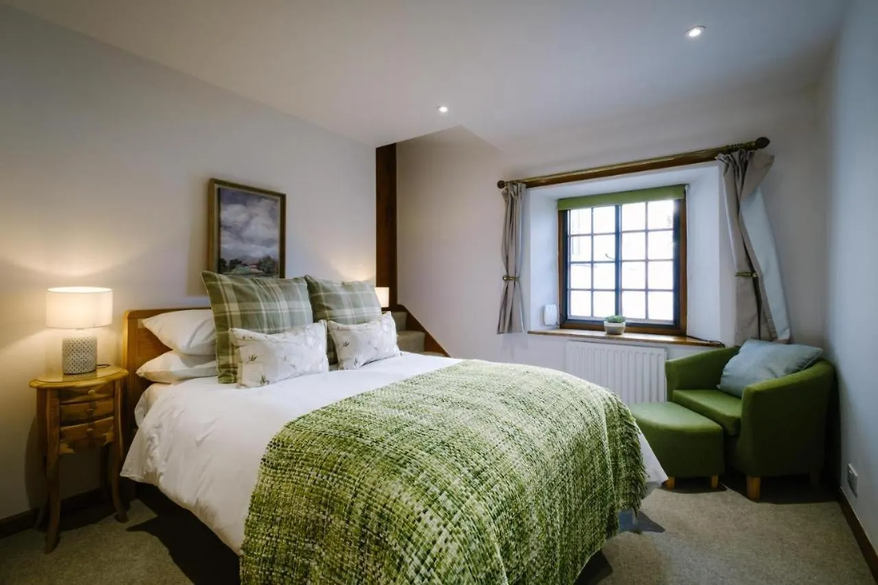 Beautiful Grade 2 Listed Building- Single Dwelling Holiday home Bowness-on-Windermere
