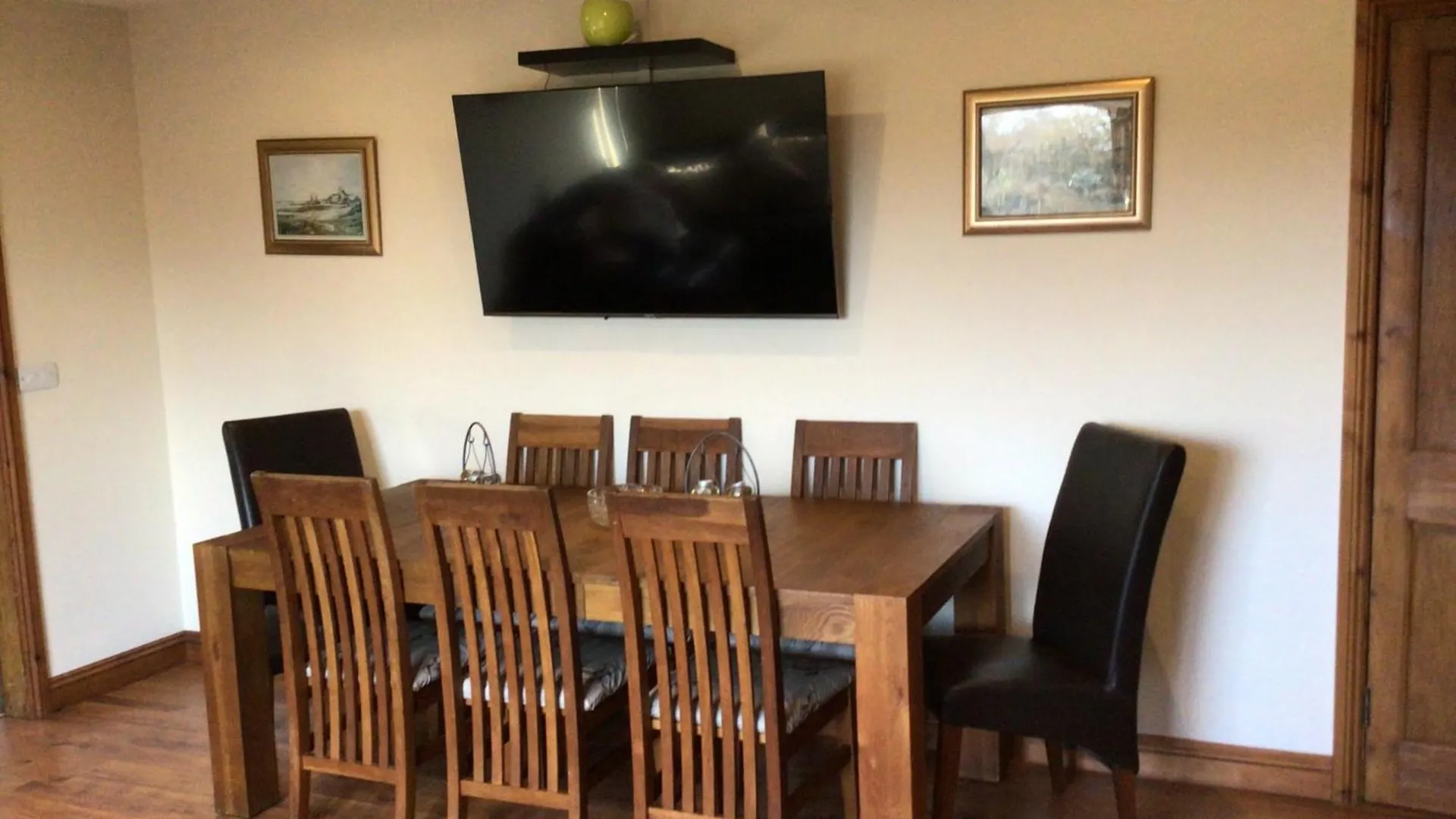 Wonderful 4 Bedroom Sleeps 8 * Carlisle (Cumbria)