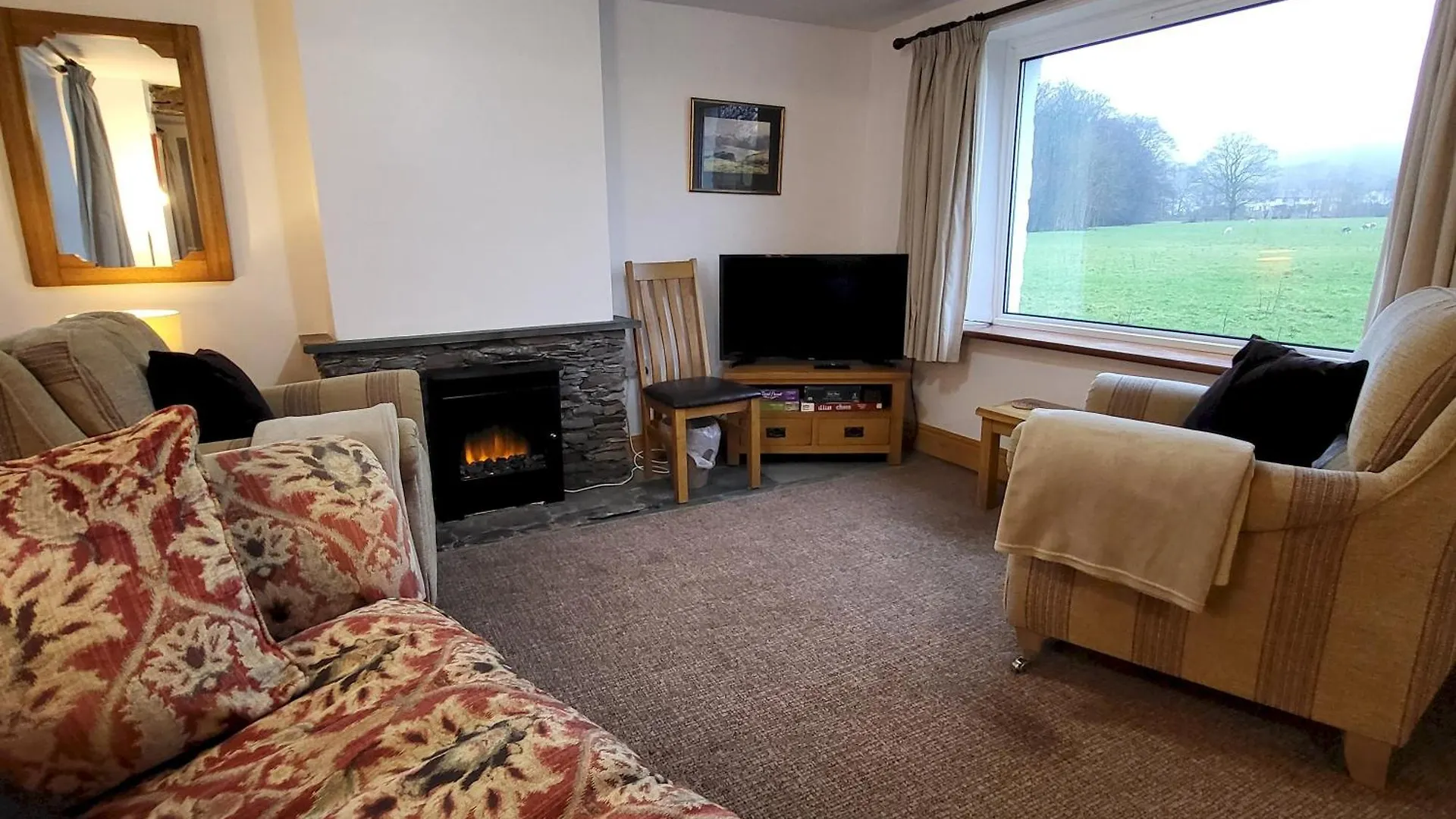 Holly Grasmere