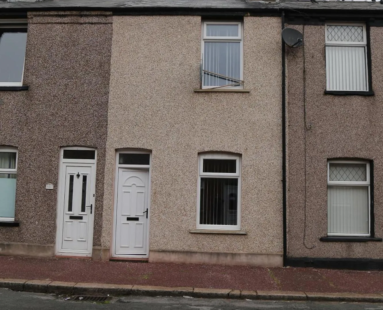 Lucky 15 - Ideal For Trade & Family - 2 Bedrooms - 2 Beds - Max 4 Guests - Close To Bae, Docks, District, Beaches