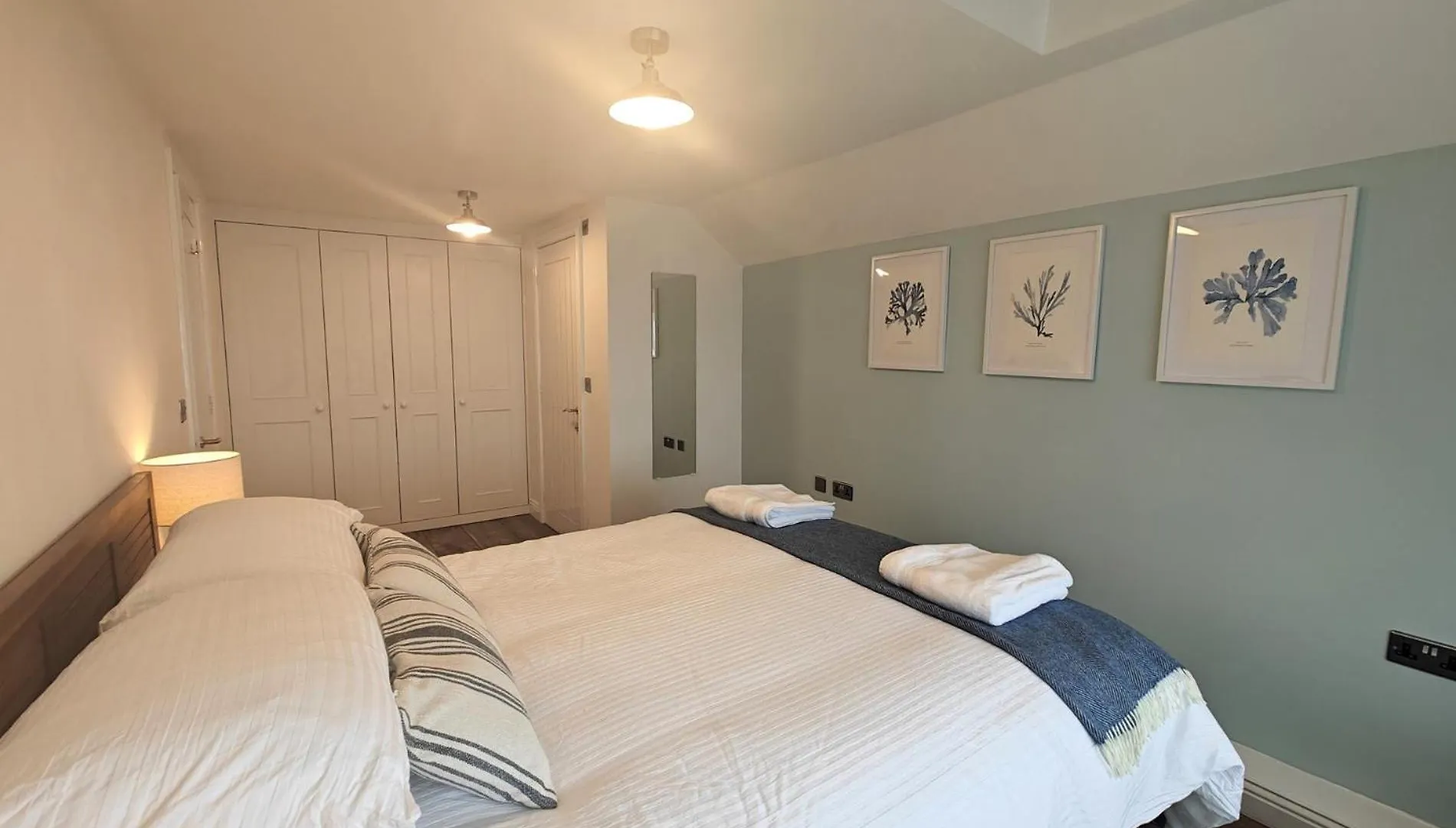 2 Bed In 95884 *