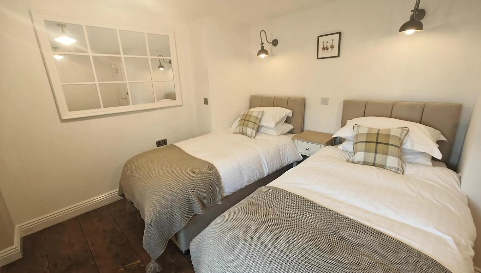 2 Bed In 95884 *
