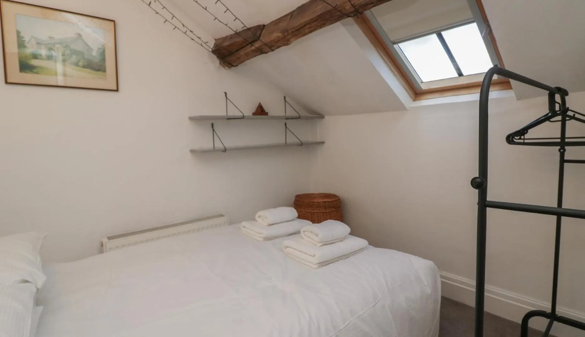 Flat 1 Apartment *