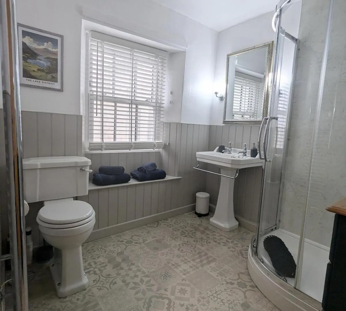 Holiday home Kendal With Fireplace - Couples' Retreat