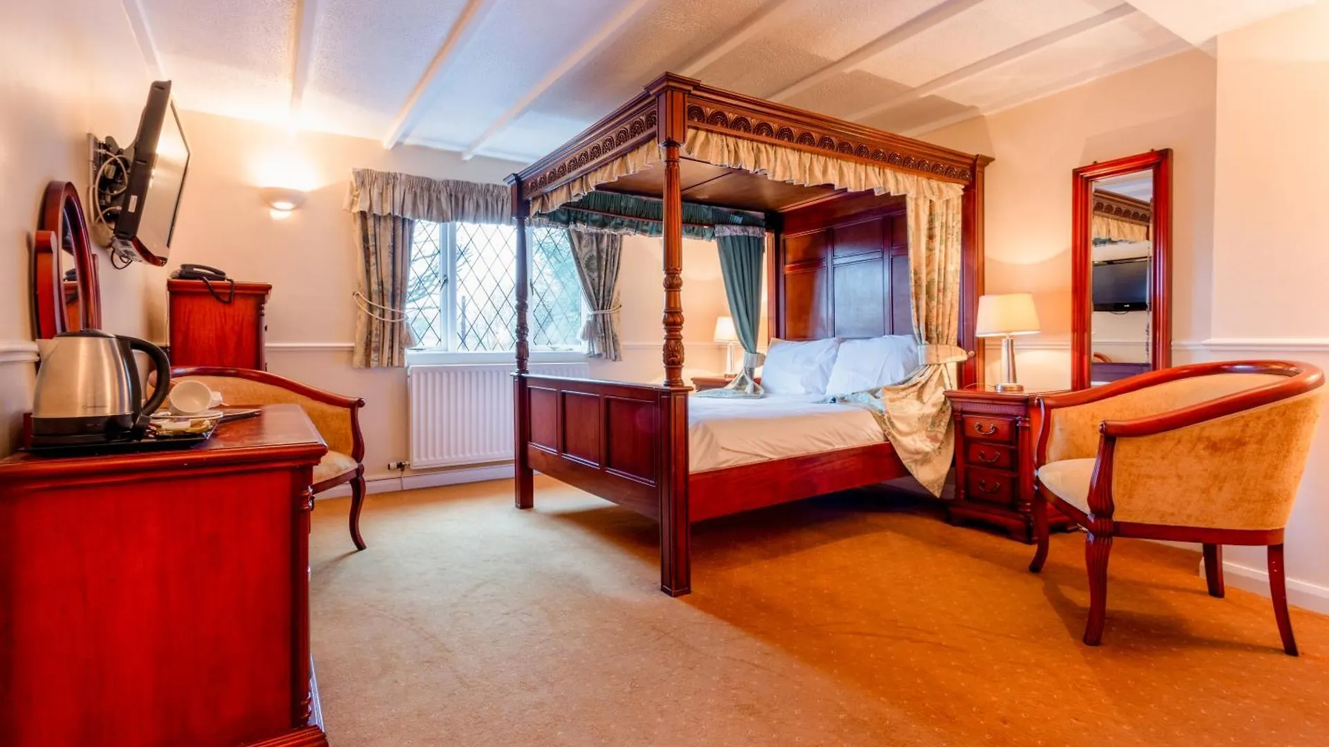 Hotel Damson Dene 4*