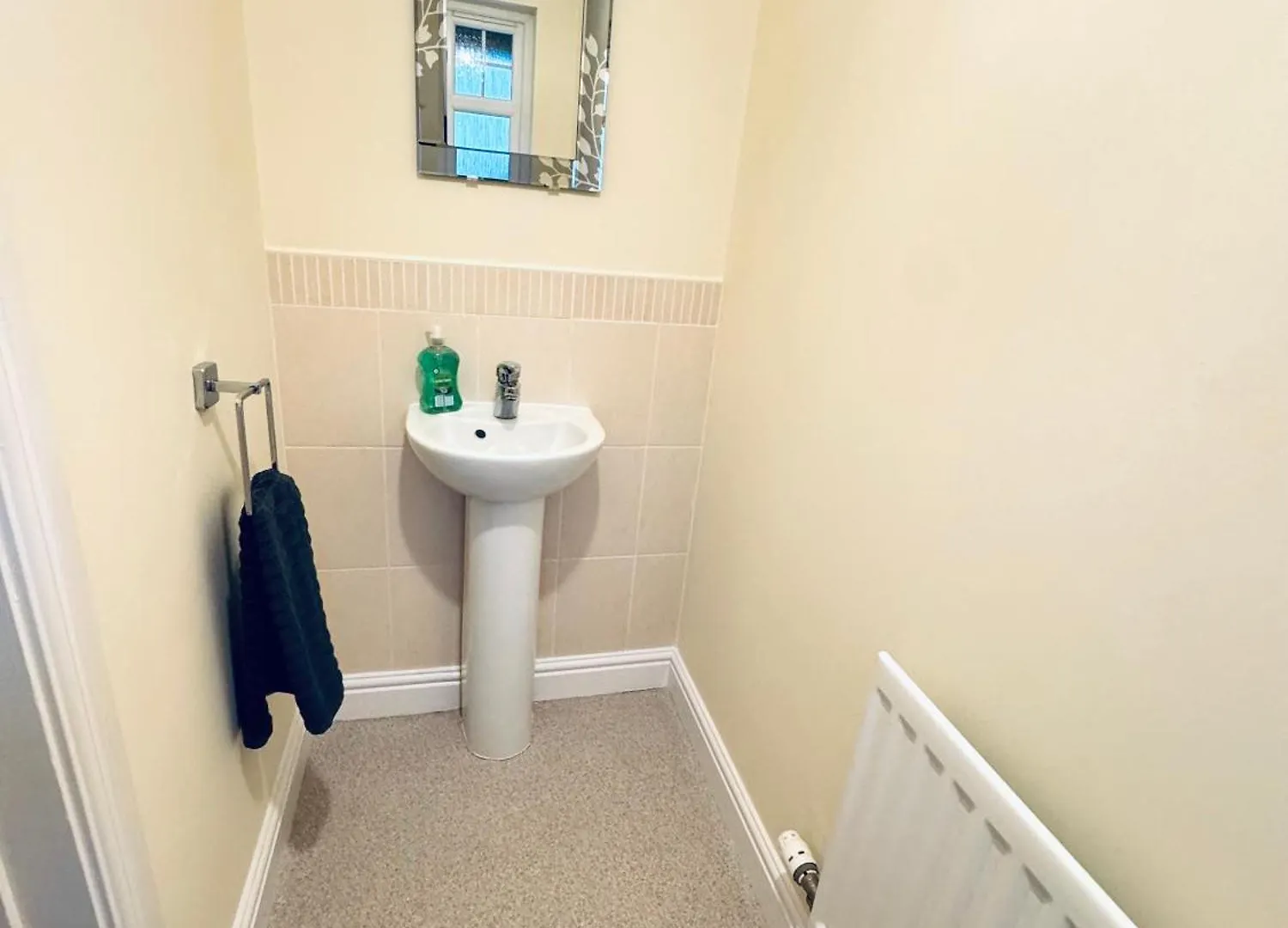 Linga House - 3 Bedrooms Apartment Frizington