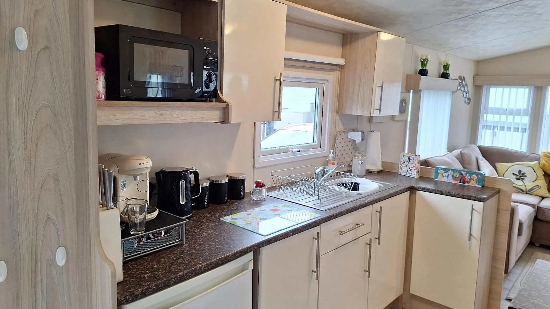 11 Borwick Lakes *