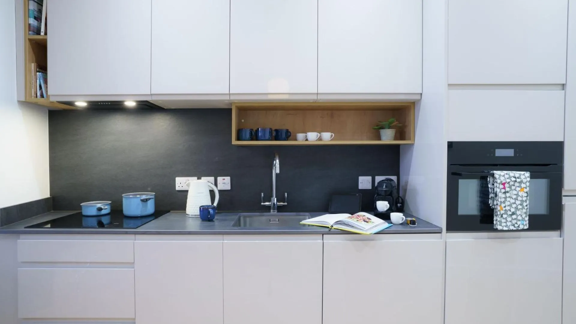 아파트 Fell View Residences Modern Escape By Letmestay