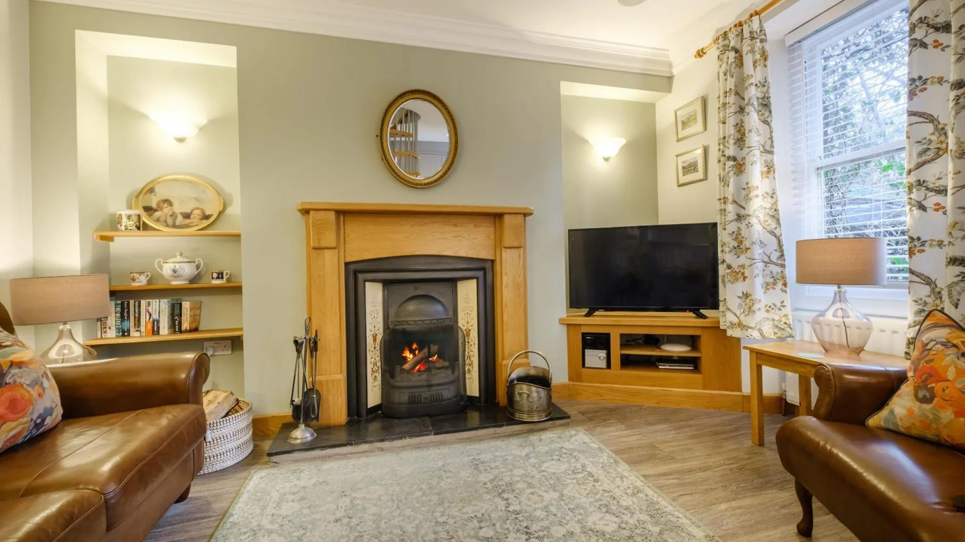 Peg's Place * Bowness-on-Windermere