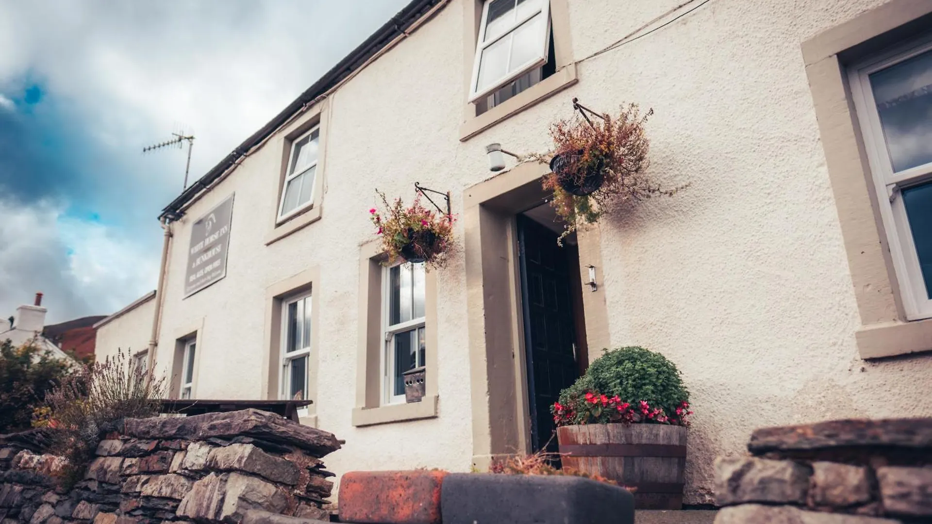 The White Horse Bunkhouse Hostel