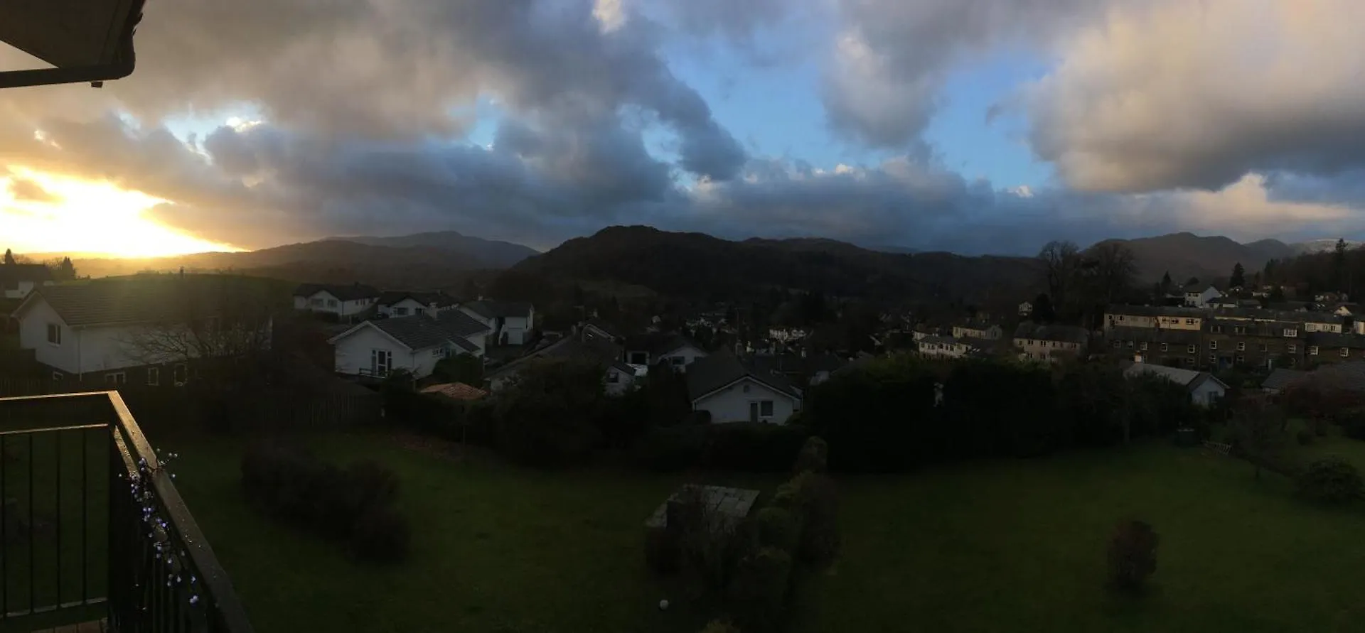 Rainbow Retreat With Stunning Panoramic Views Apartment