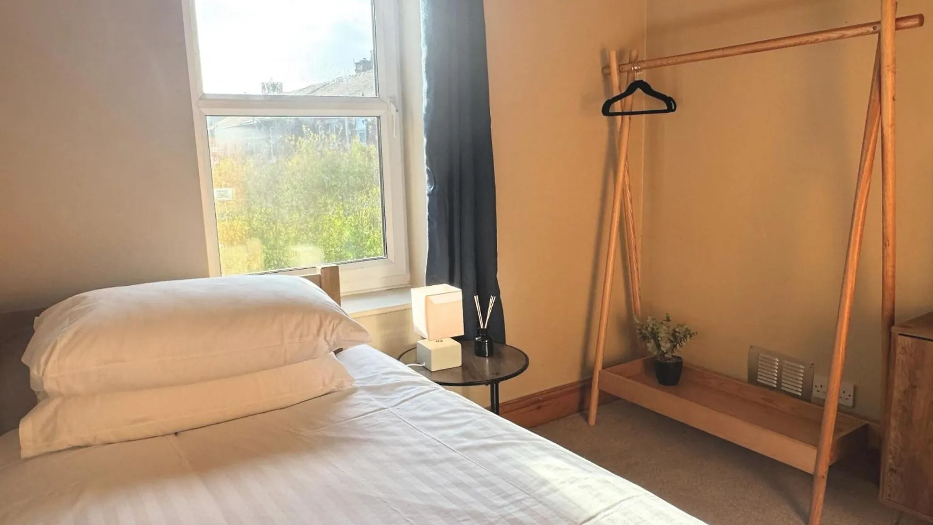Carlisle At No12 Holiday home *
