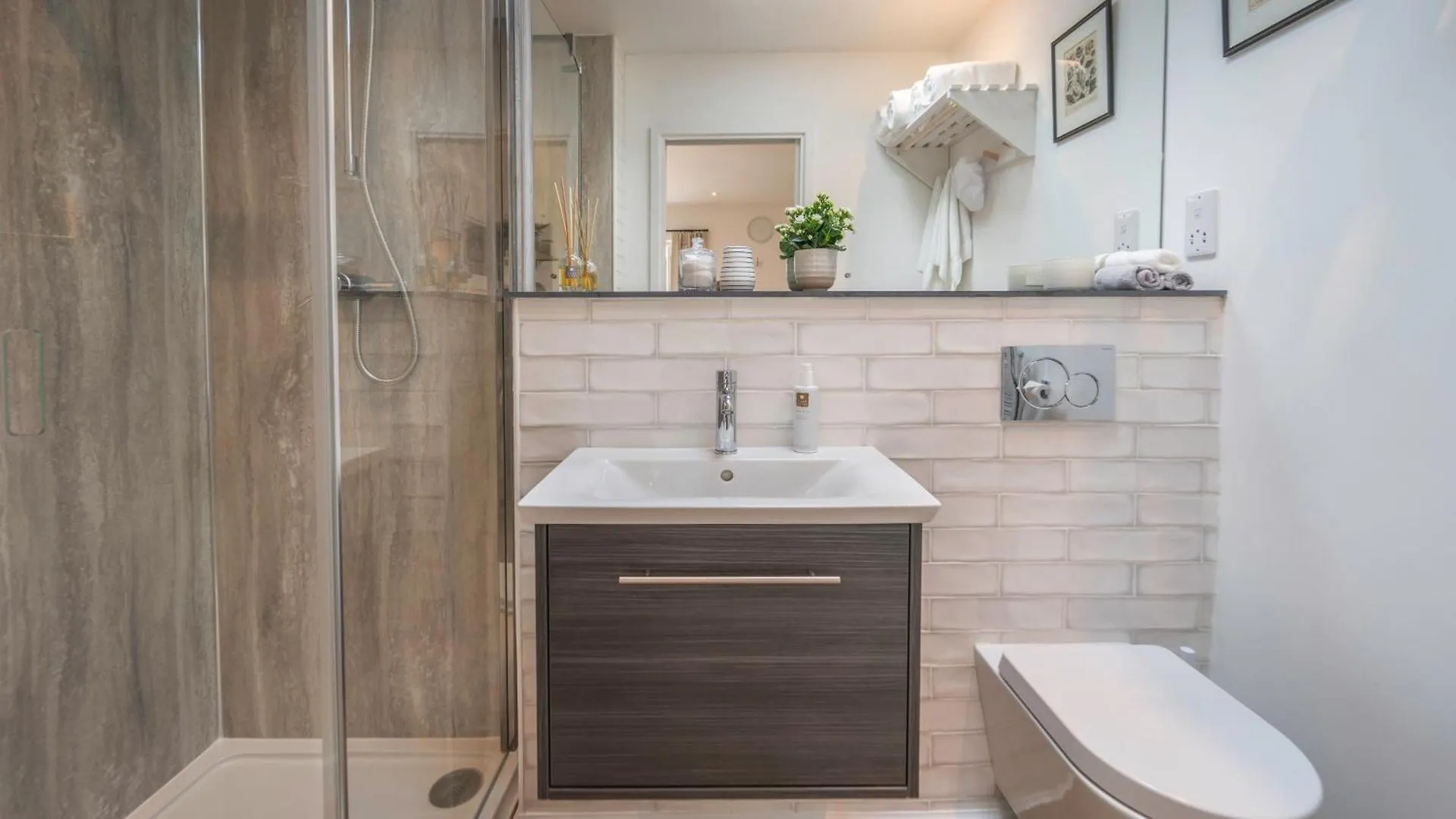 דירה The Garden - 1 Bedroom Annex In *