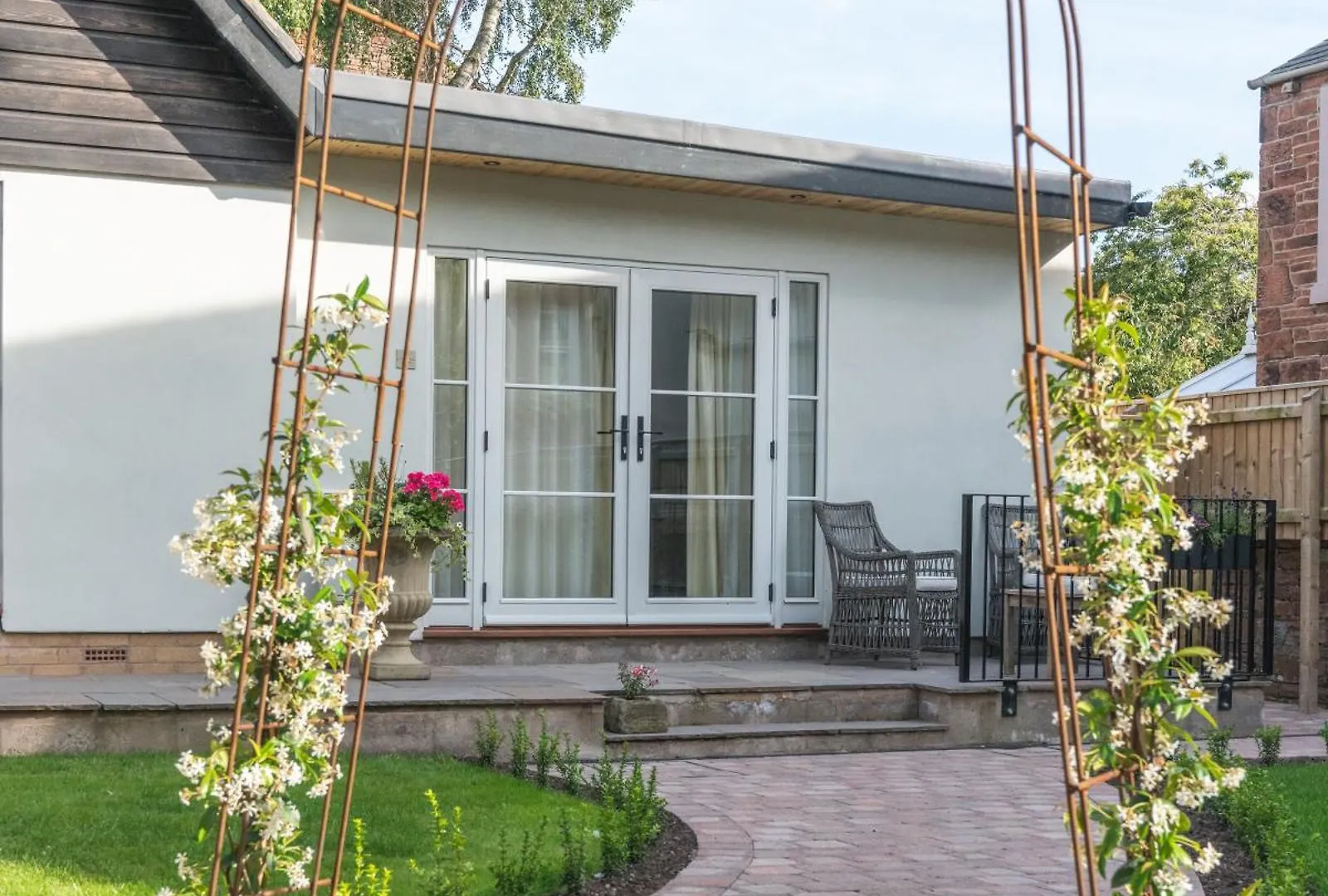 דירה The Garden - 1 Bedroom Annex In פנרית'