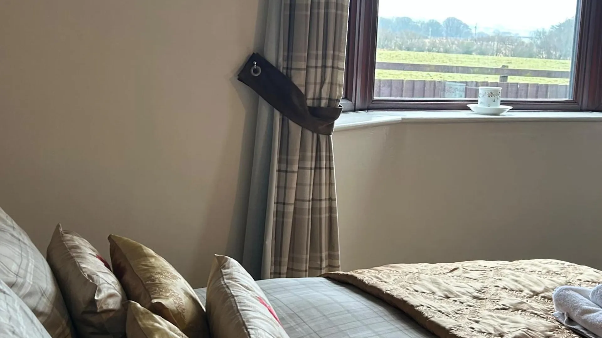 Дом отдыха Wonderful 4 Bedroom Sleeps 8