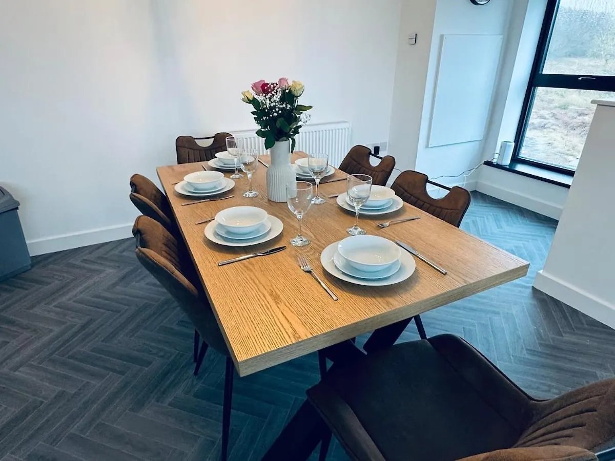 Silverbirch - 3 Bedrooms *