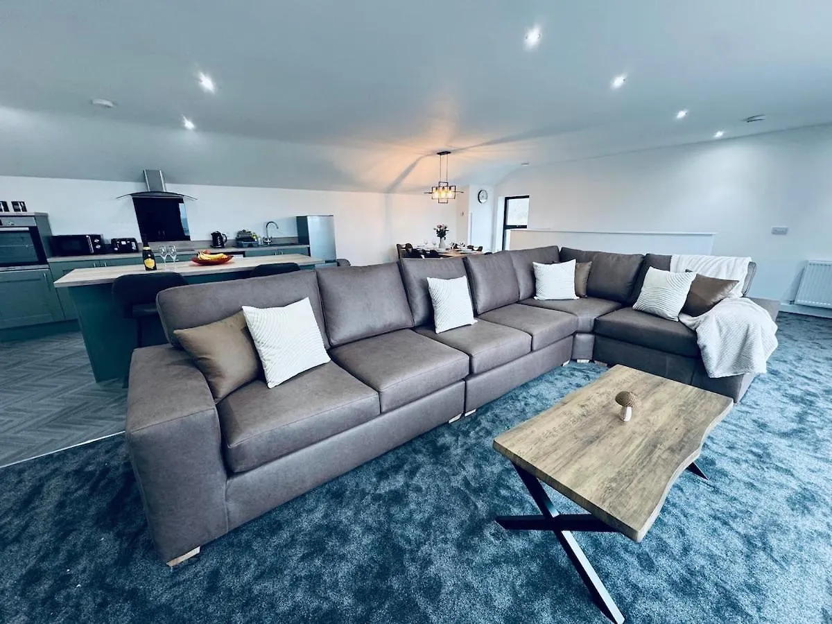 Silverbirch - 3 Bedrooms *